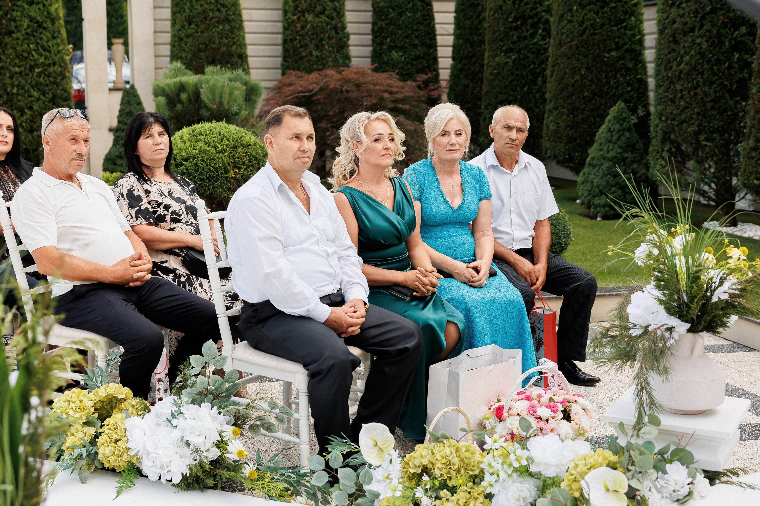 Eugen & Livia — Grand Elysee — Wedding Day. Servicii Foto și Video 067188353