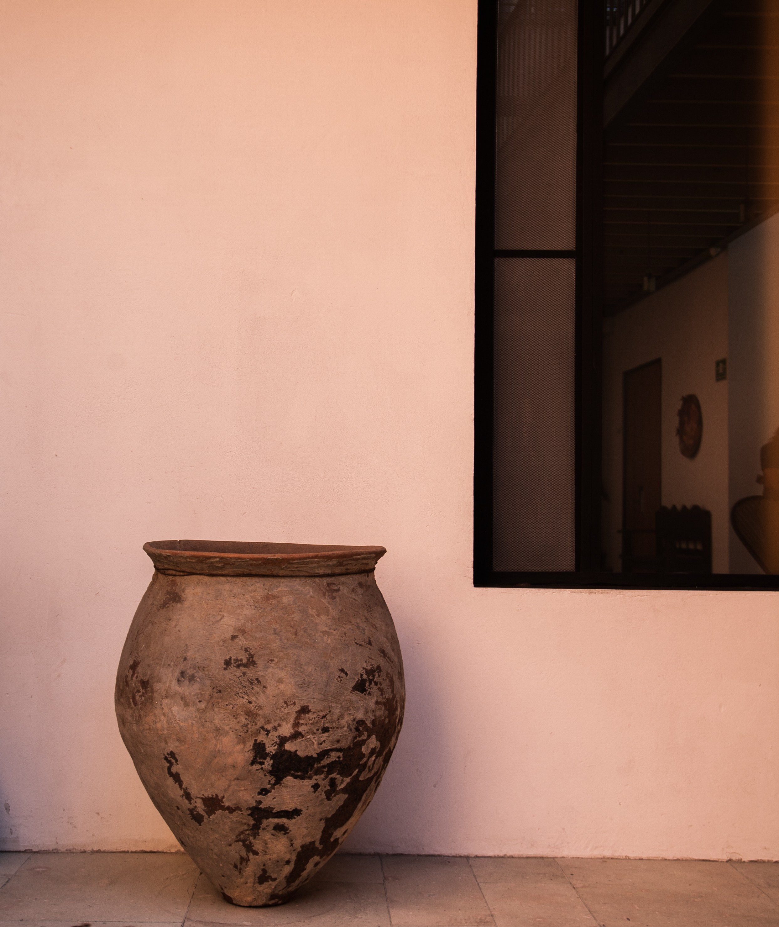 EXHIBITION. Lero Photographer and a set designer|individual custom portrait and advertising photography in Zutphen