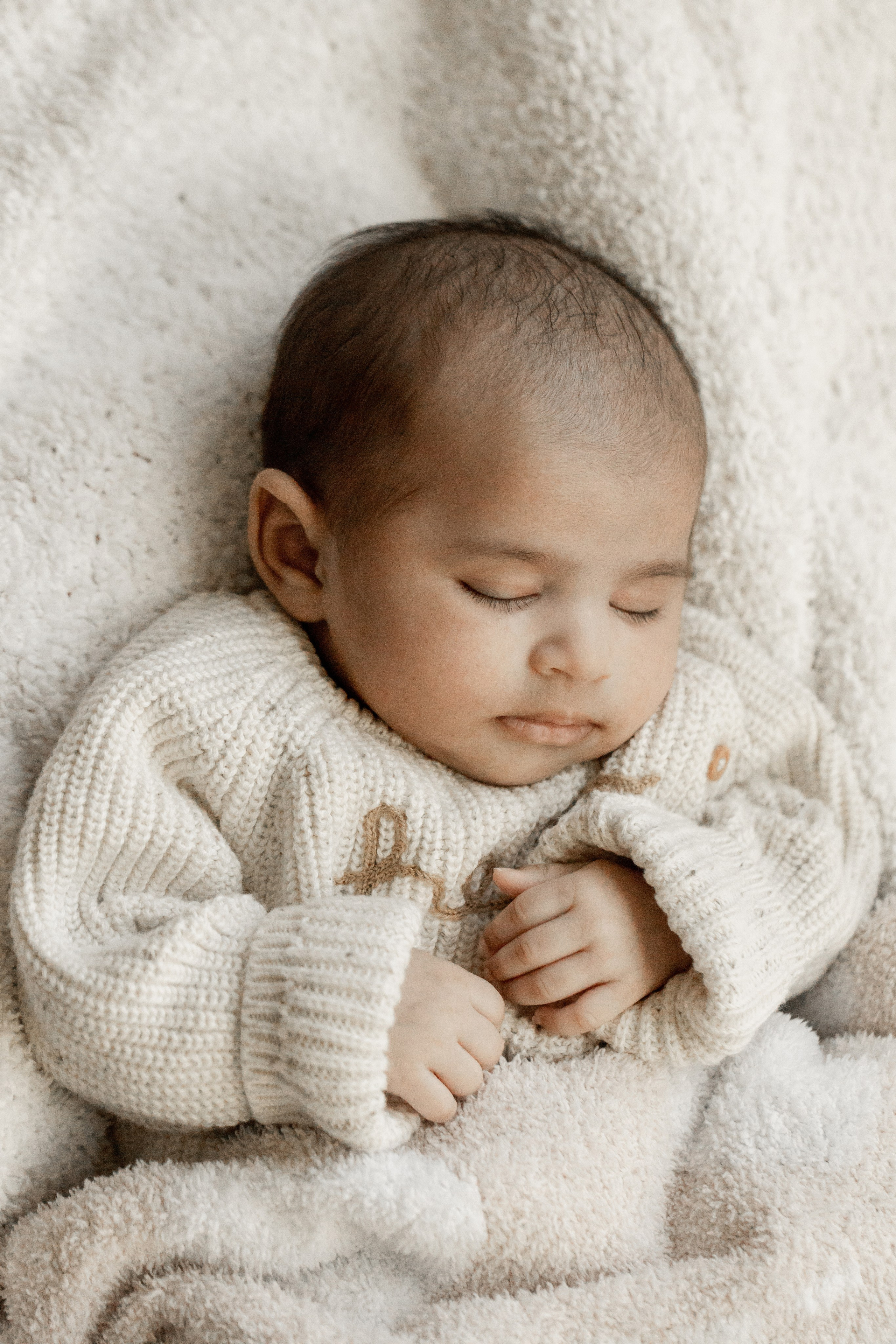 Newborn Lifestyle. Family photographer in Bay Area, California