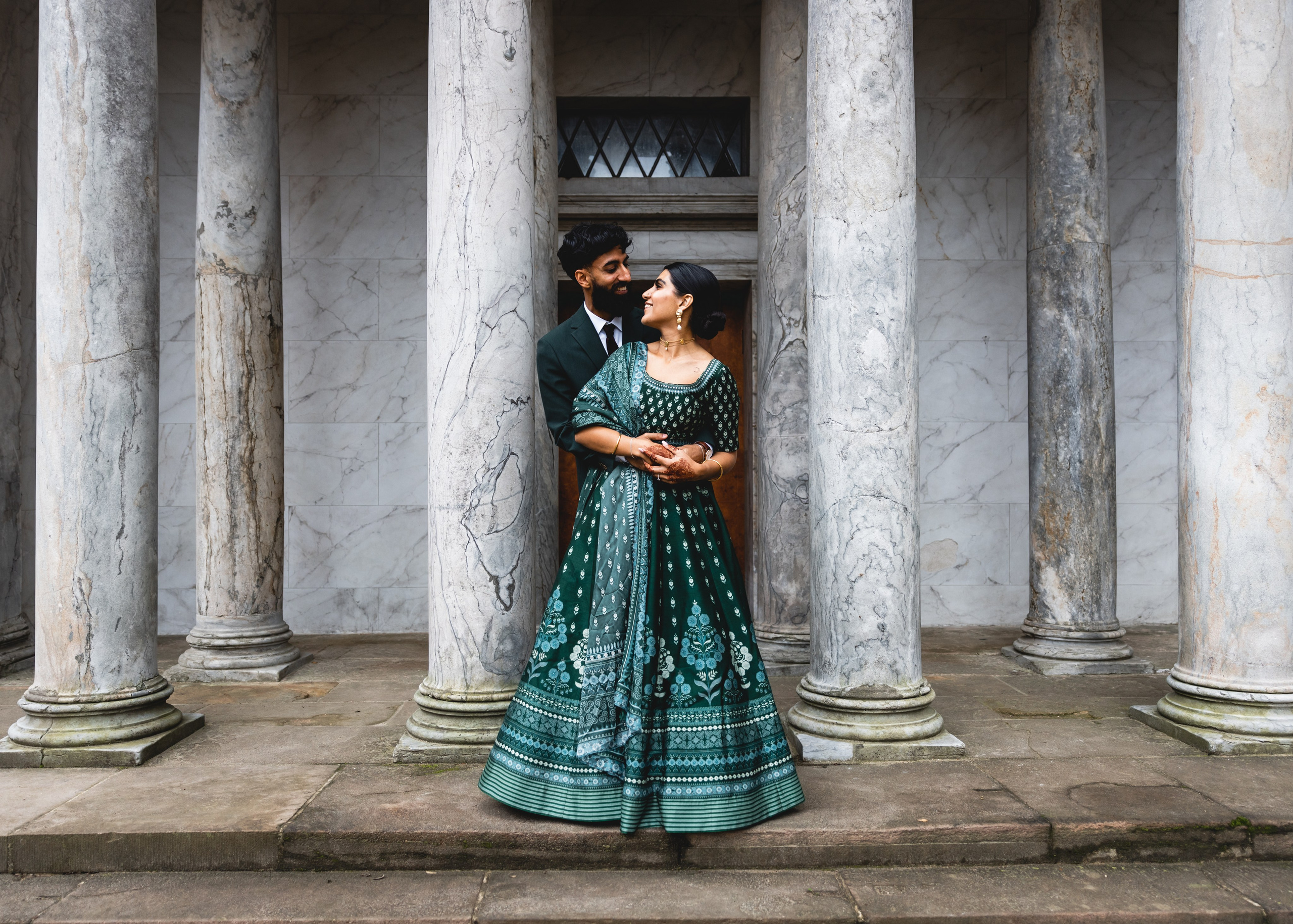 Indian style. Professional wedding photographer in Copenhagen, Denmark — Julia Byron
