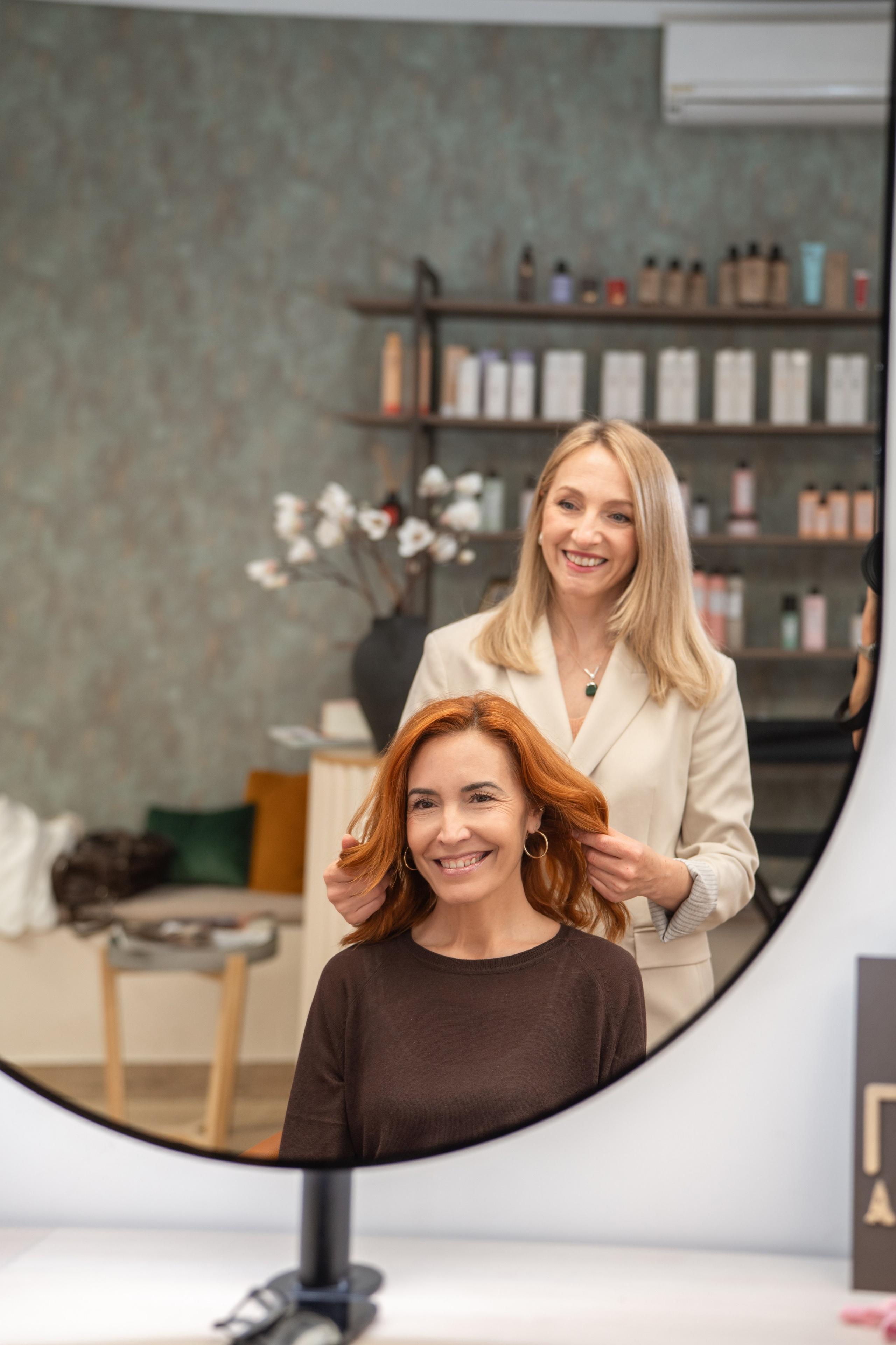 Content shooting for Salon BLOU. Fotógrafo en Madrid, España. Alyona Belyaninova