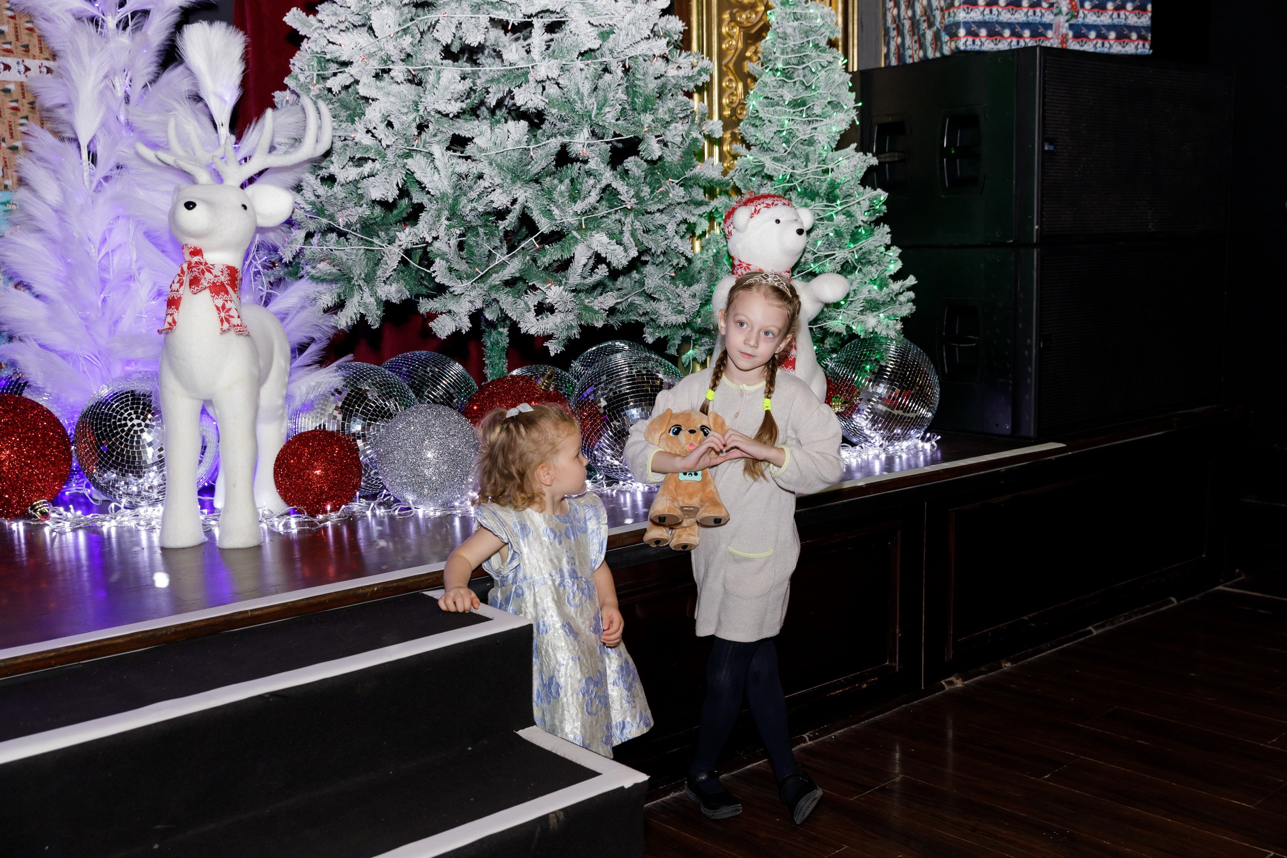 Новогодняя сказка для журнала Русские Эмираты, Дубай 2024. Фотограф Анна Кучерявая | Свадьбы и мероприятия в Дубае