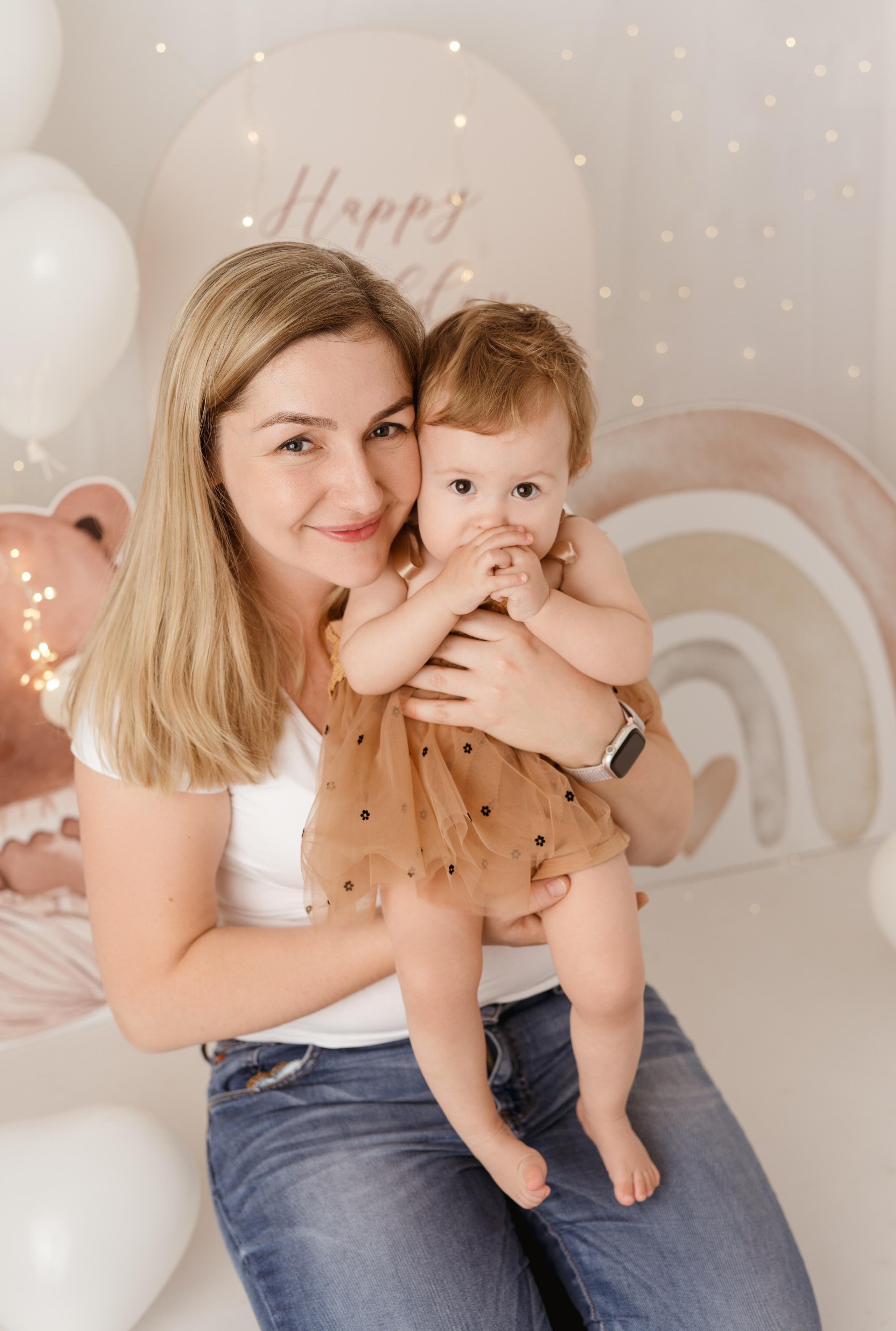 Sesja roczkowa Alicji. Fotograf Łódź - sesja ciążowa, noworodkowa, dziecięca. Studio w Łodzi