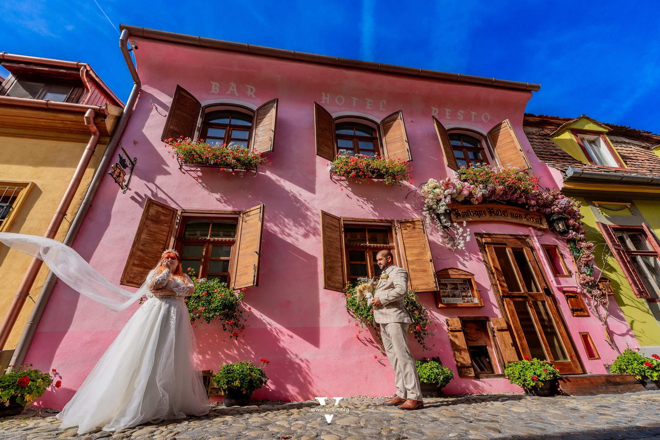 Fotografie de nunta. Cosmin Virlan - Fotograf de eveniment din Târgoviște