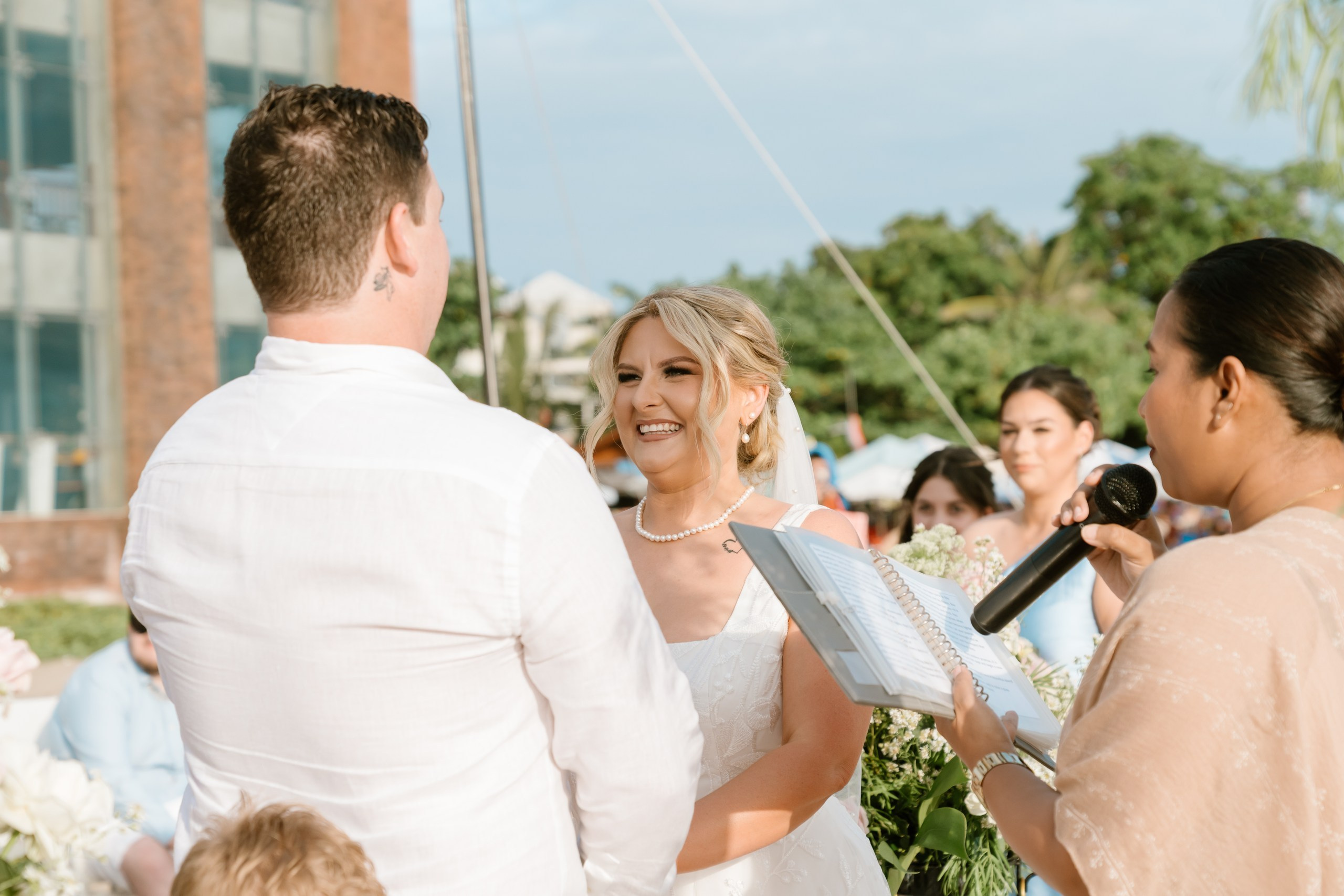 Ethan & Alyshia. Female Photographer in Bali