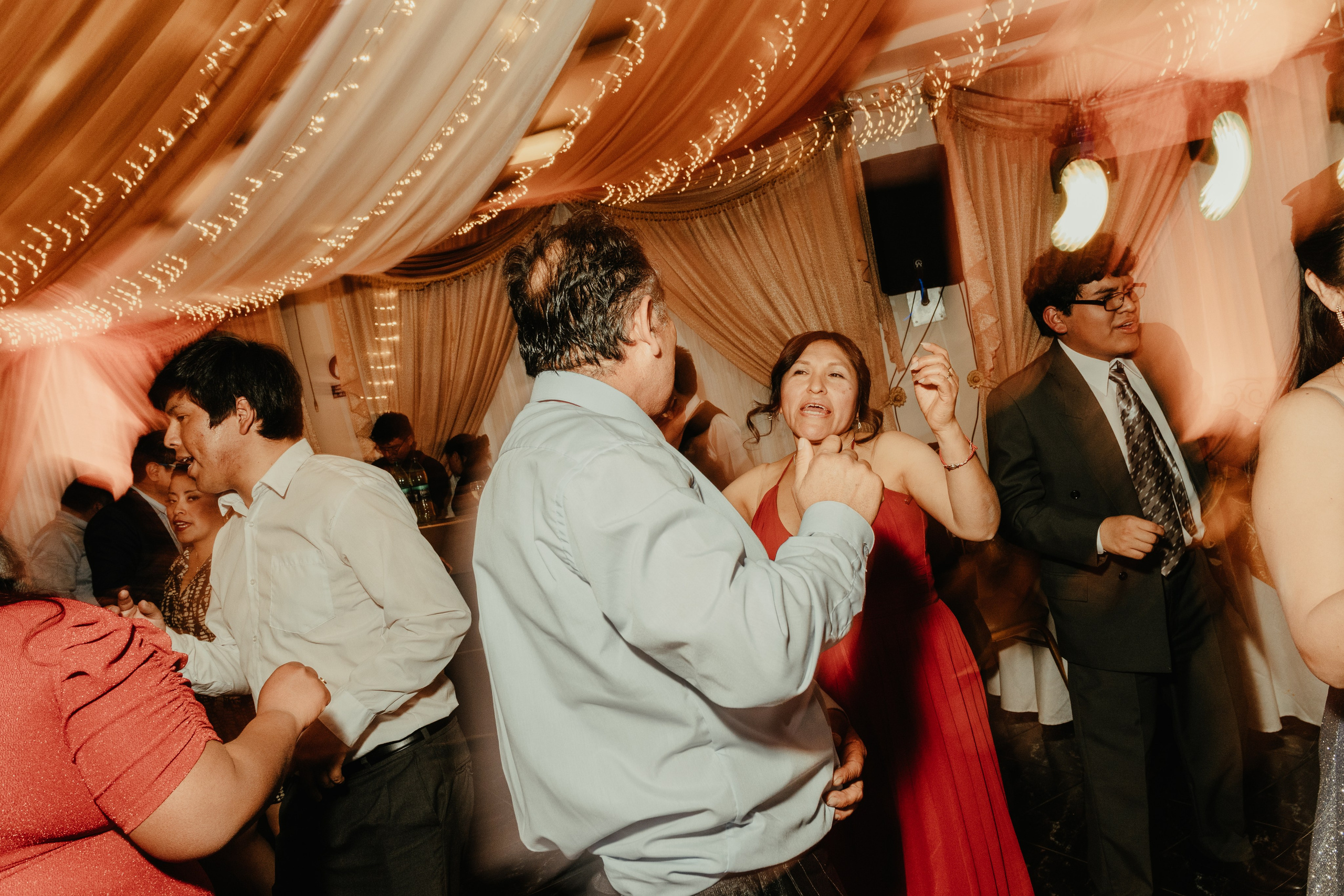 VANESSA + FRANKLIN BODA RELIGIOSA. Studio KVTA | Fotografía y Video de Bodas en Arequipa