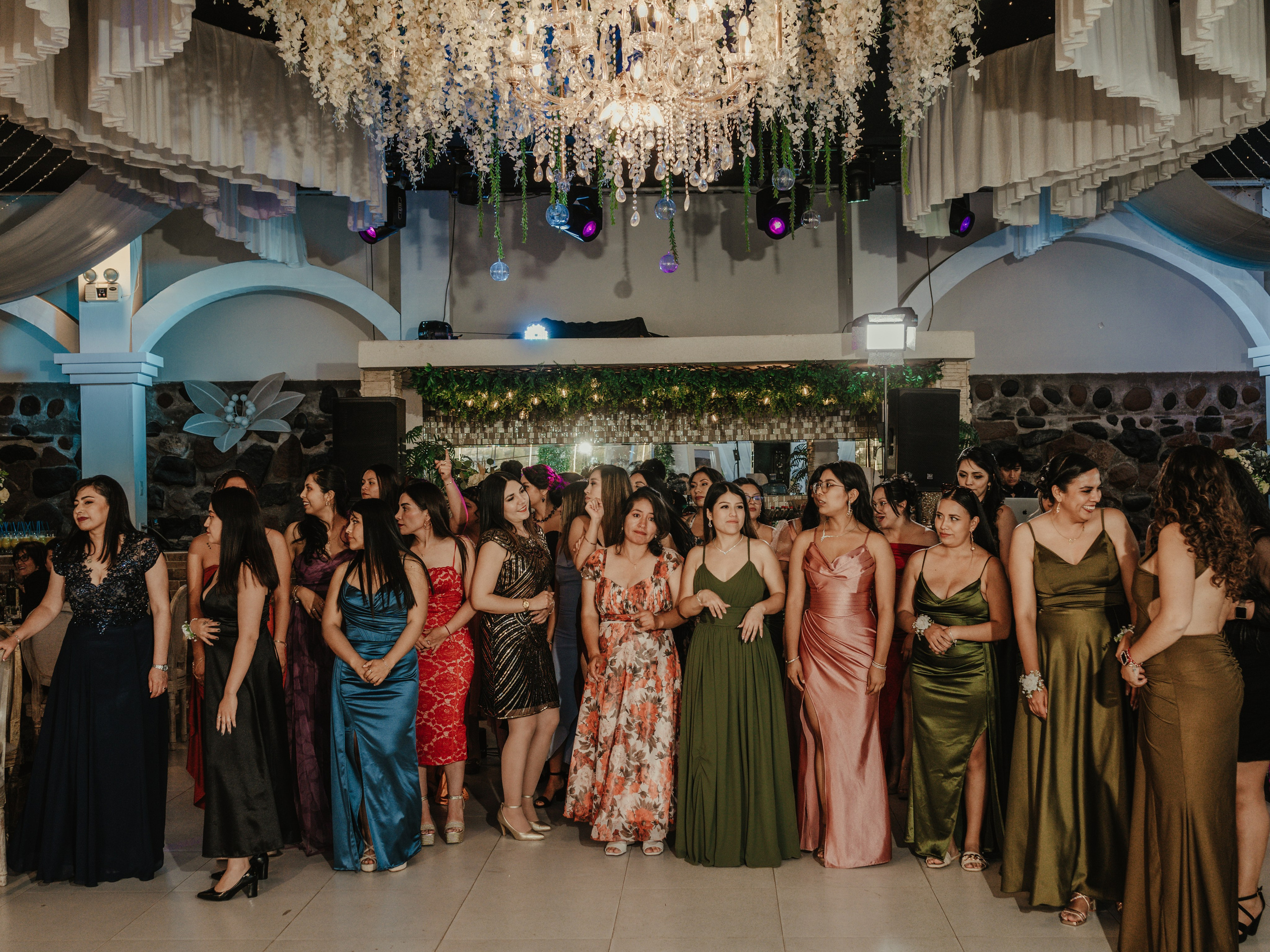 CARLA Y MARIO BODA RELIGIOSA. Studio KVTA | Fotografía y Video de Bodas en Arequipa