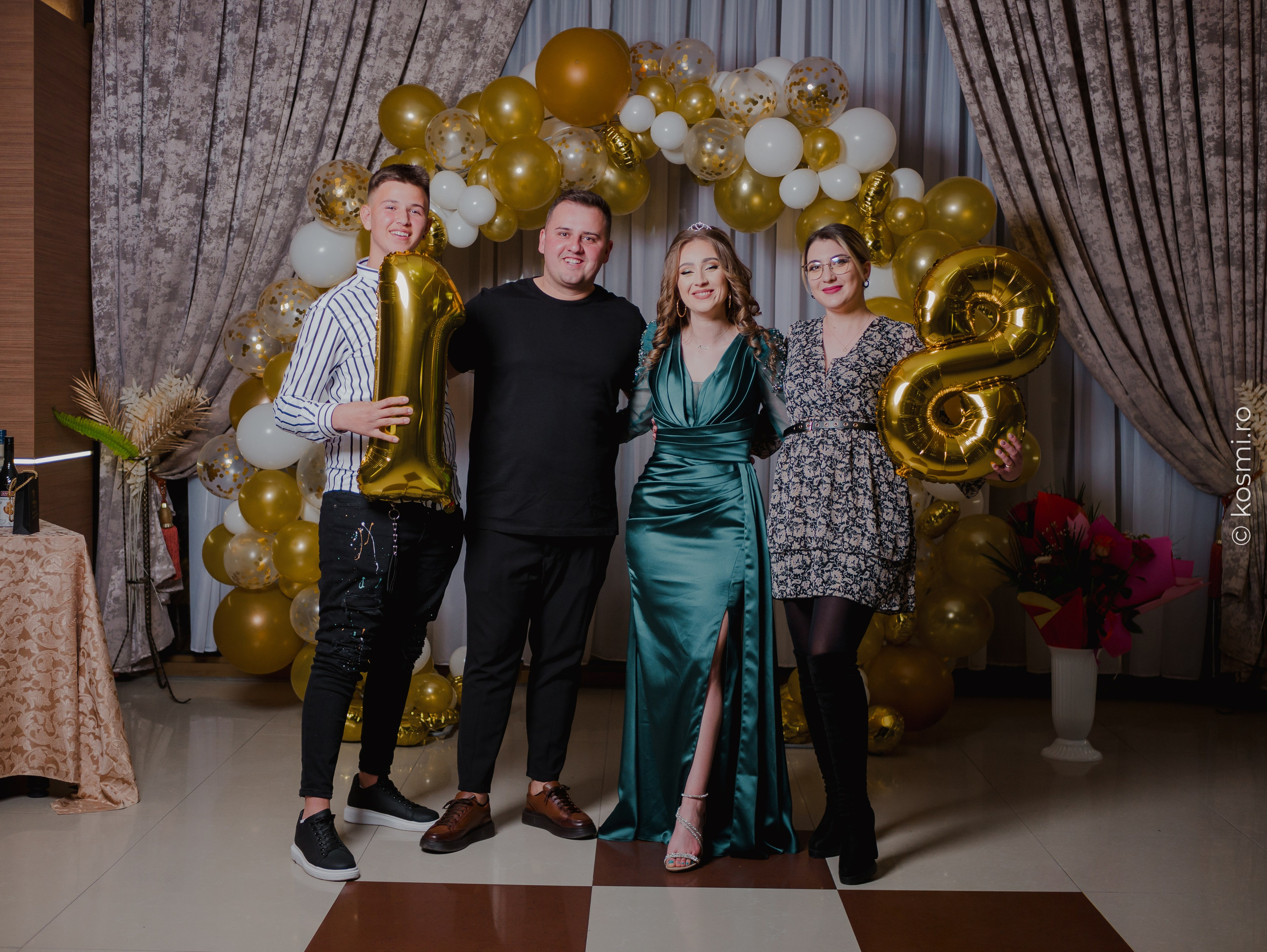 Majorat Andreea. Kosmi