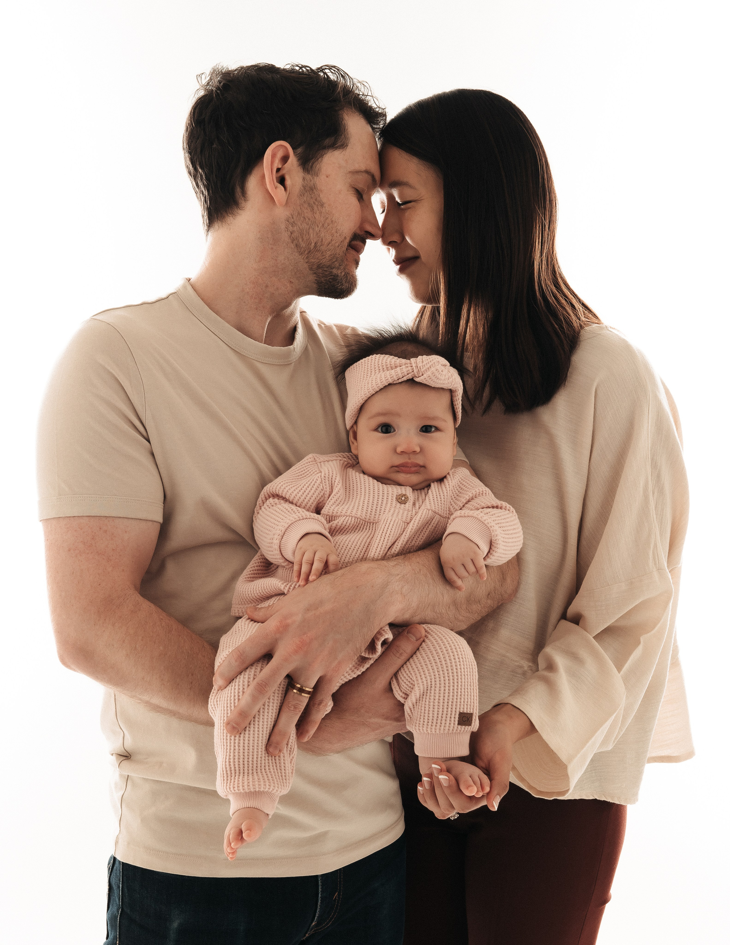 Lifestyle newborn. Los Angeles maternity, boudoir and family photographer
