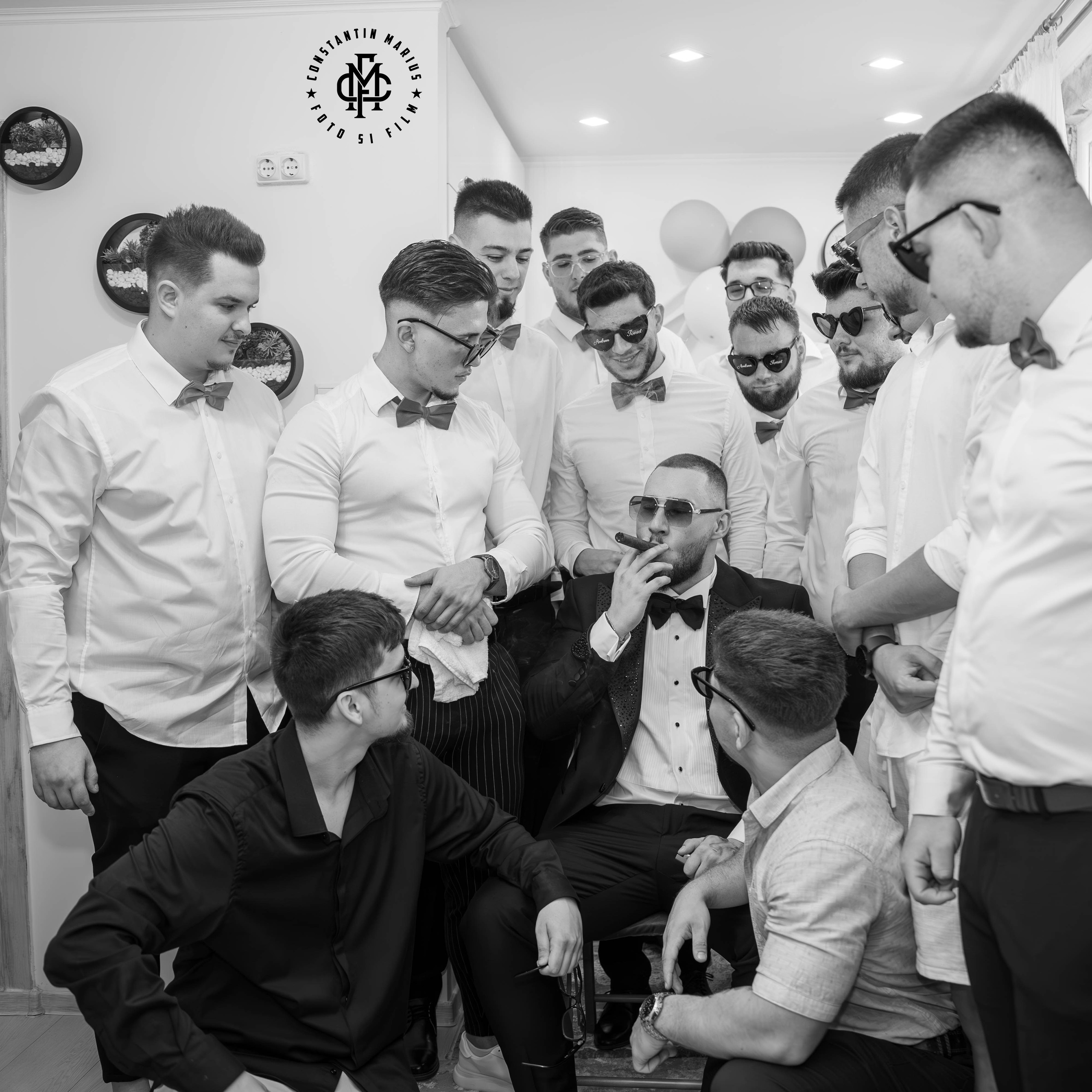 WEDDING PHOTOGRAPHY. DESPRE NOI