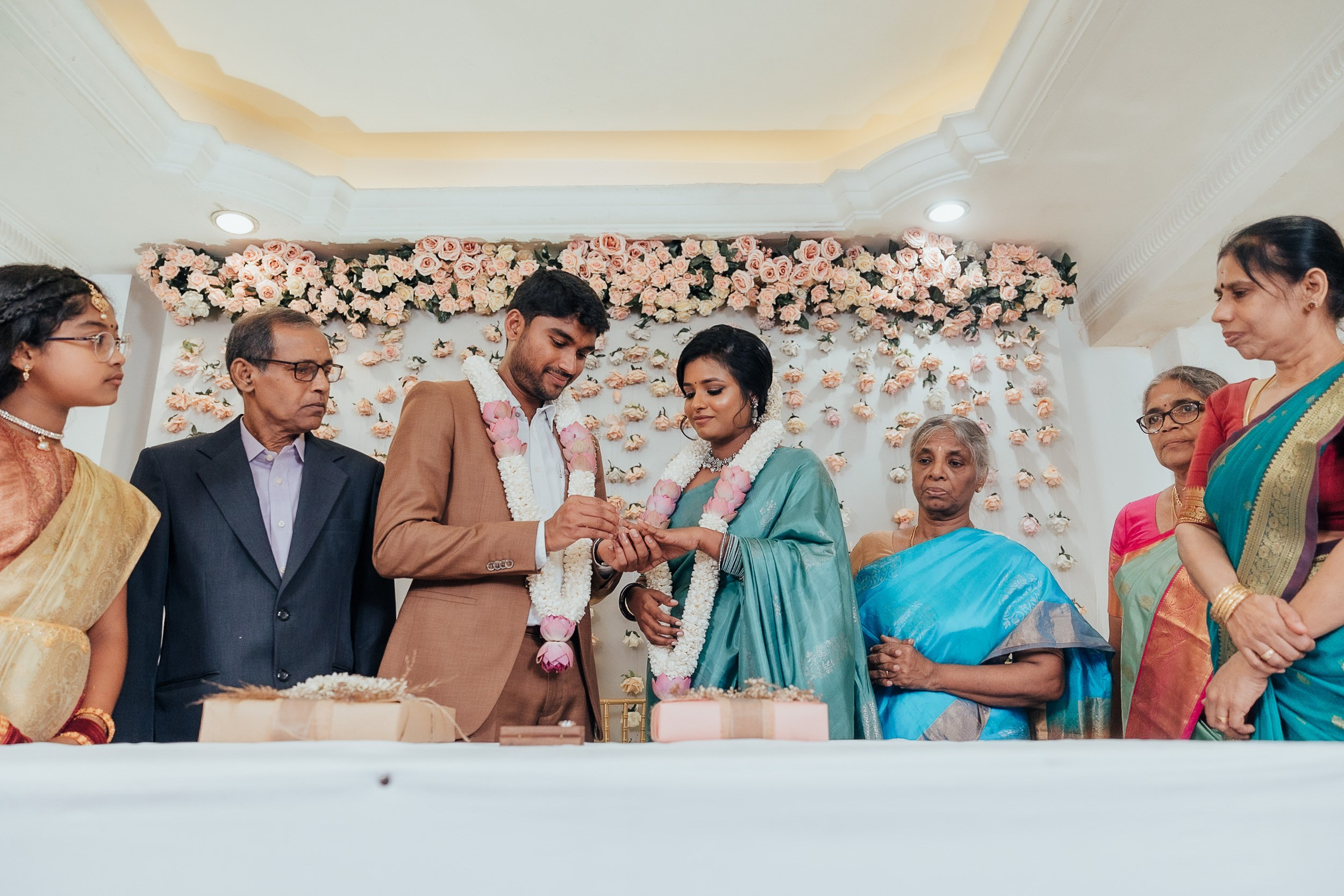 Top Tamil Wedding Photographer in Colombo | Ceylon Stories