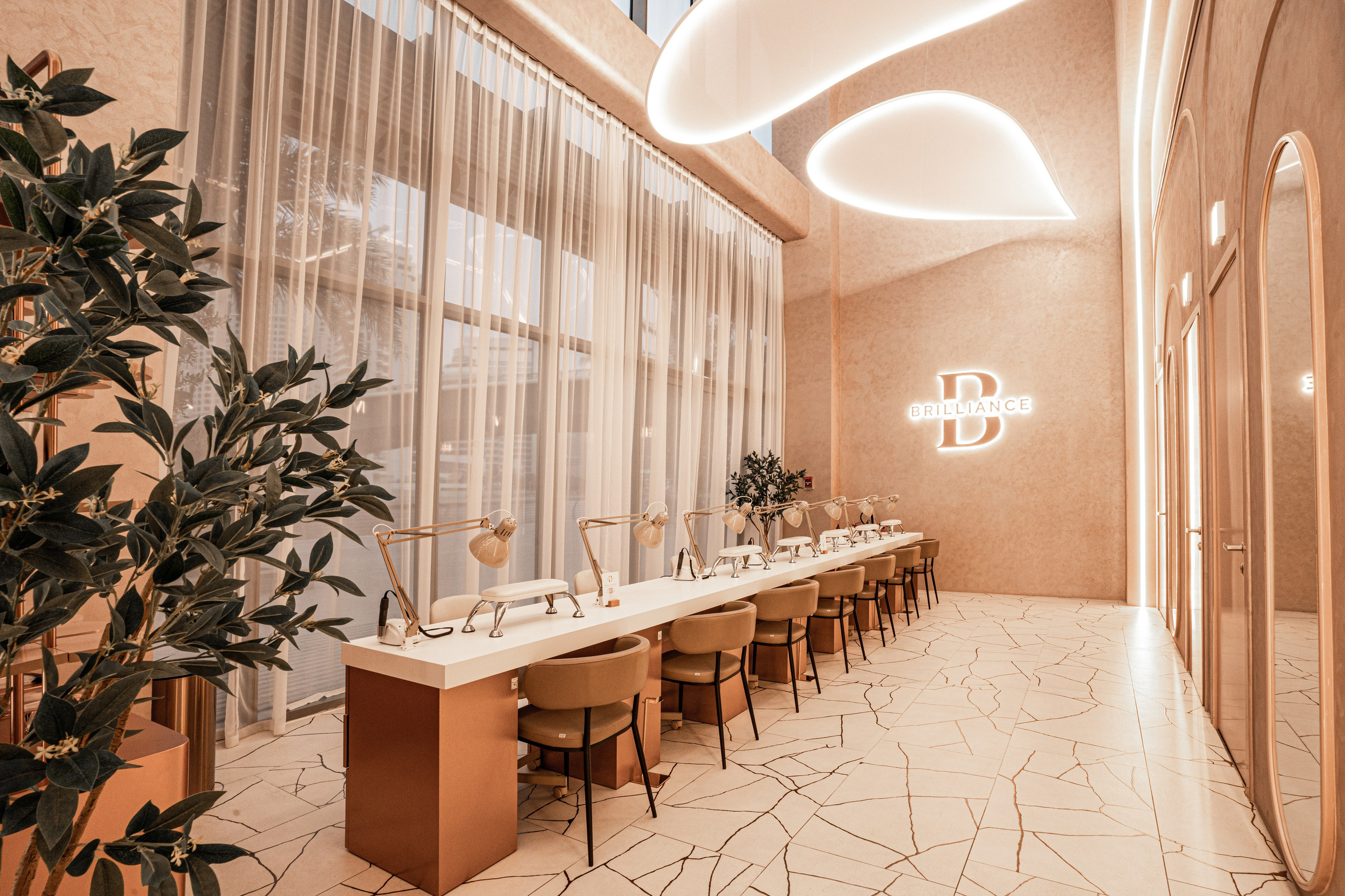 INTERIOR. Photo and video production. Editing & retouching services. Training