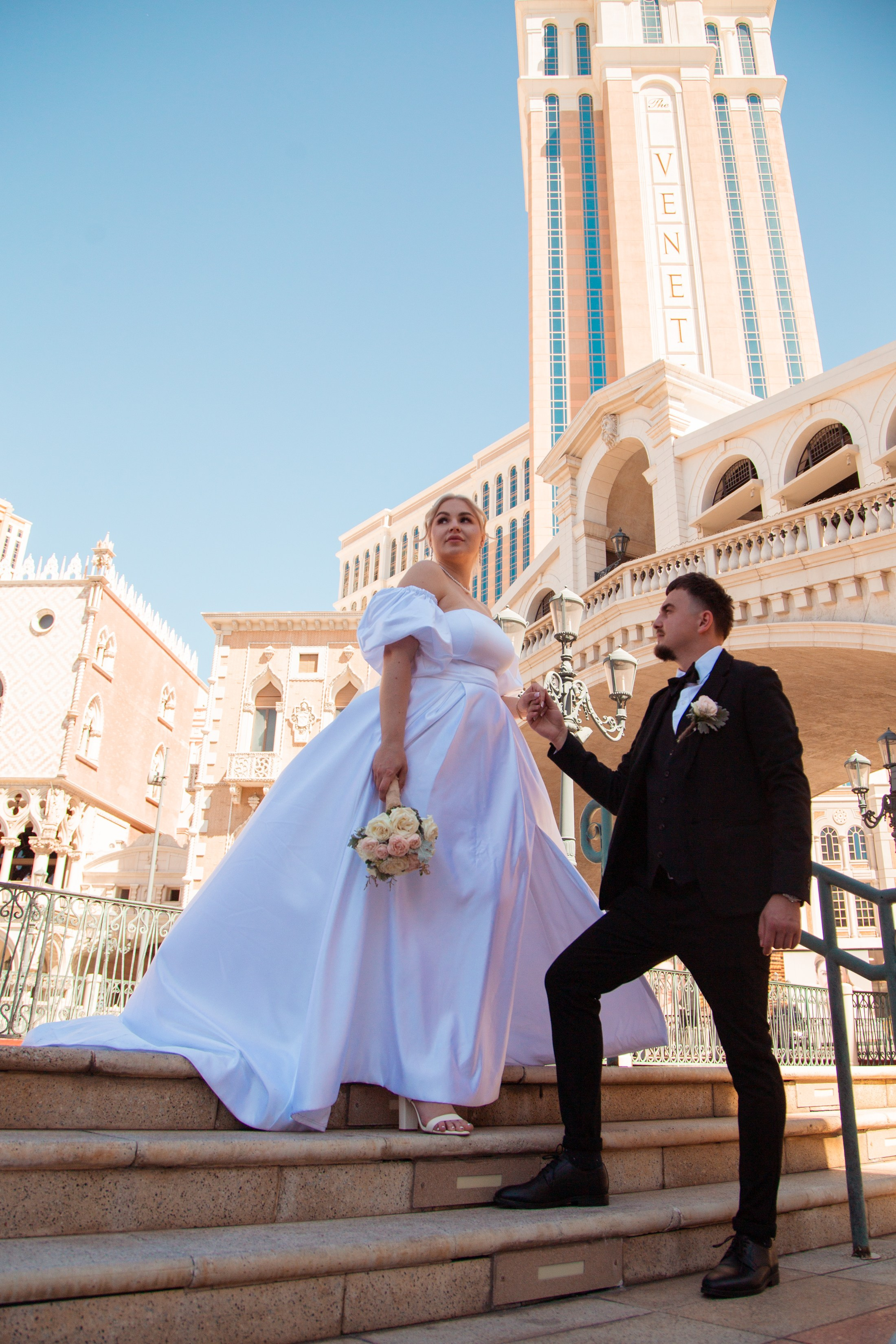 M&N. Wedding & elopement photographer Viktoriya Kravtsov. Las Vegas