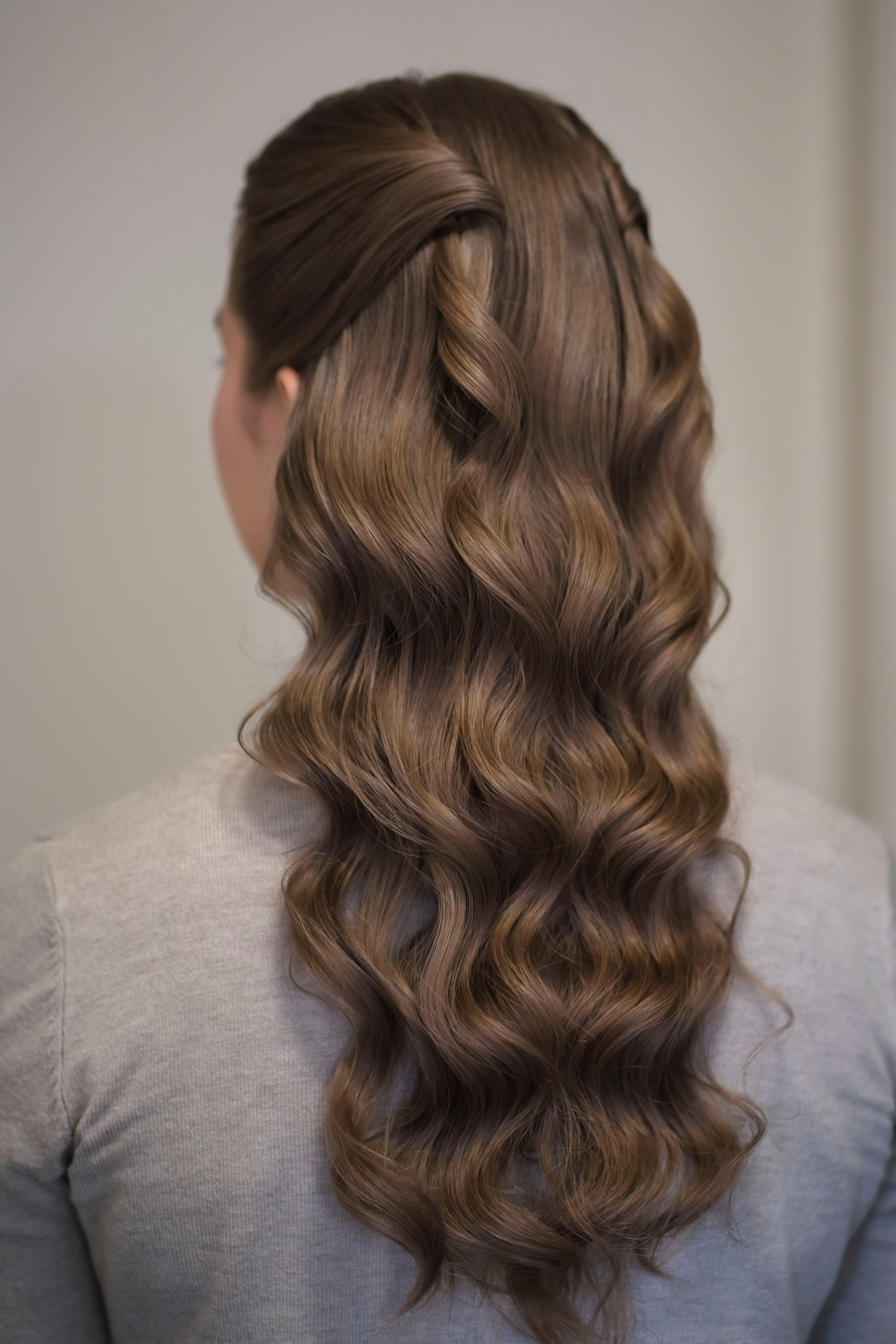 Haarstyling. Brautstylistin Irina, in Hamburg und Umgebung