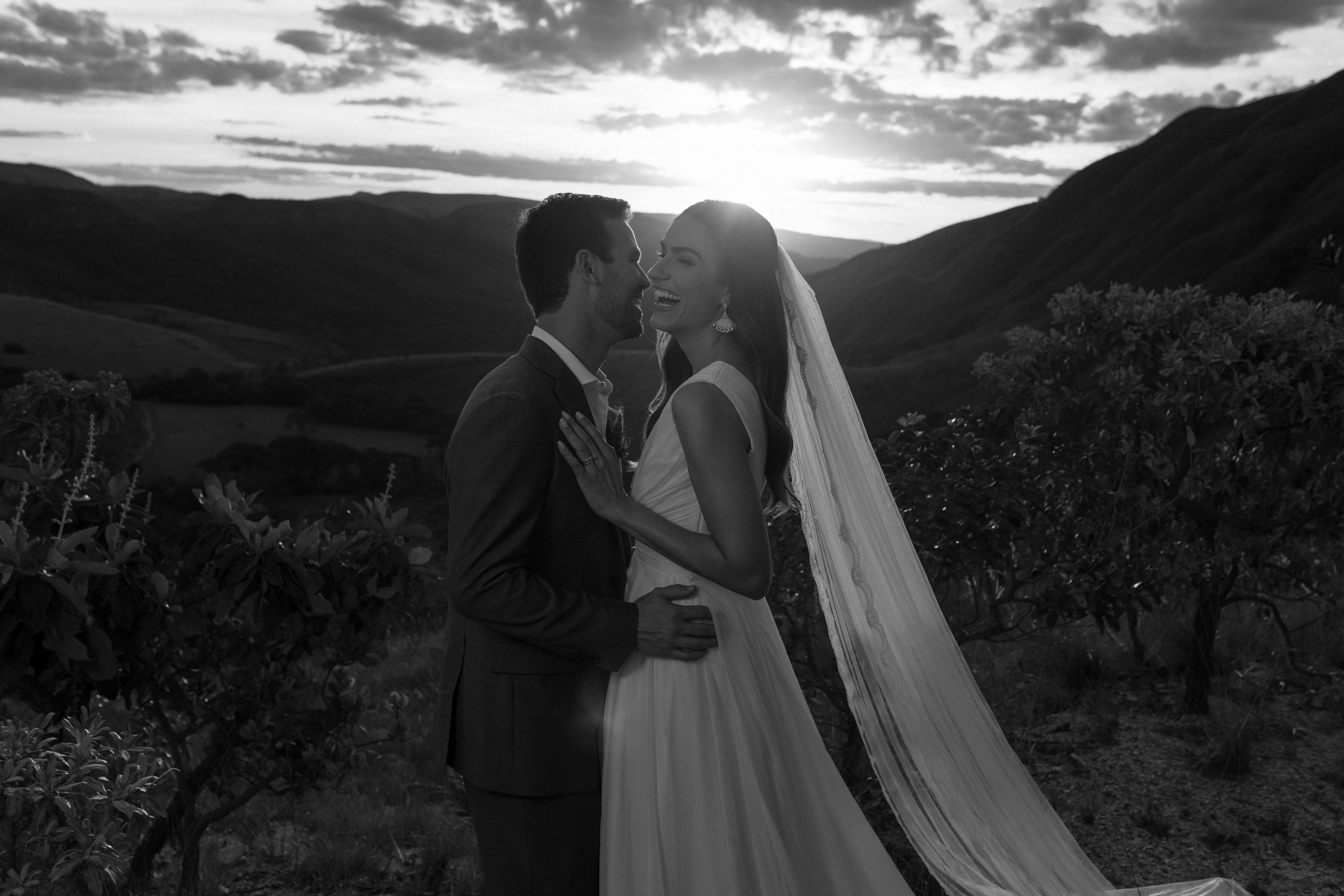 Karol & Henrique. Top 100 Fotógrafo Casamento do Brasil — Thiago Vallim