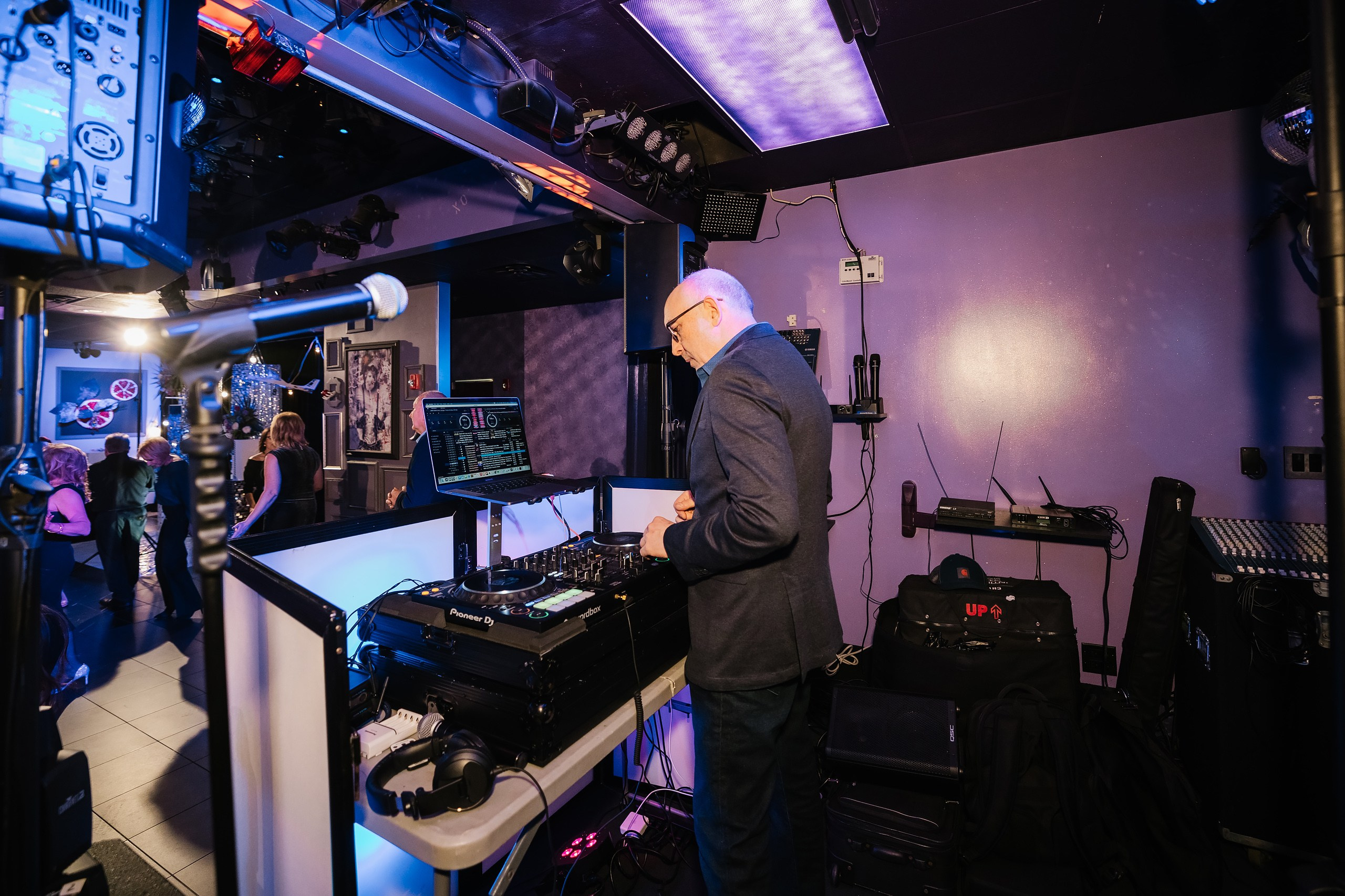 02.10.2024 Birthday Party. Wedding family event photographer in Chicago Nick Yushevich