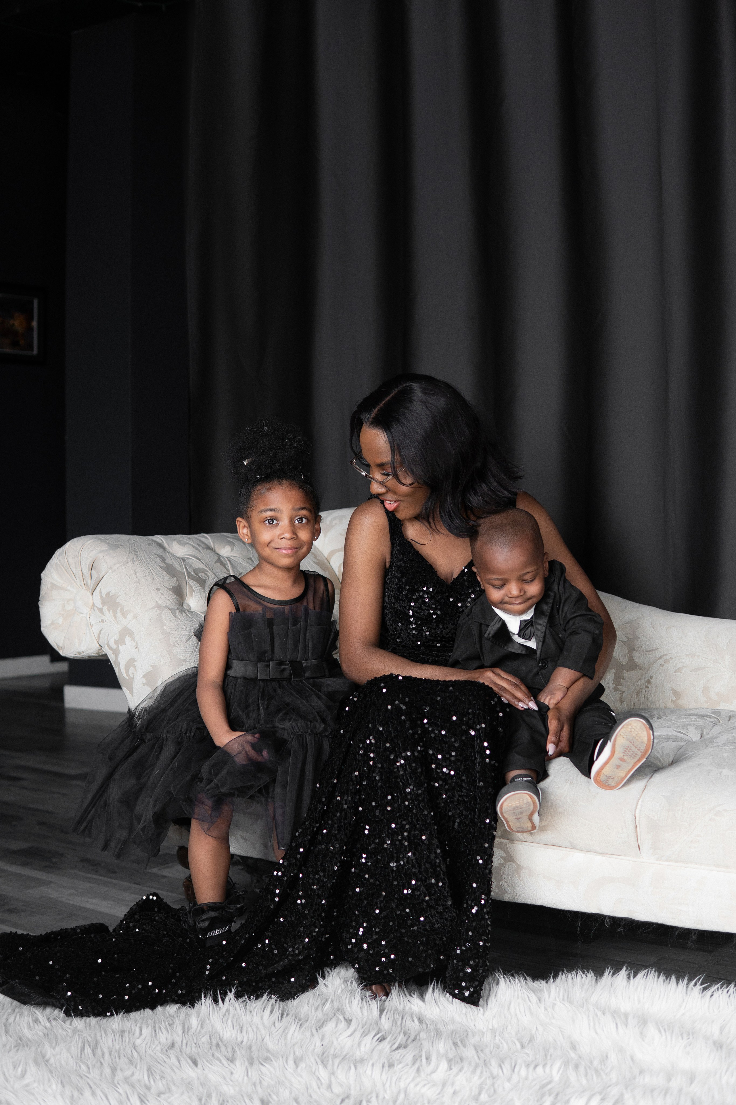 Dello and kids. Photographer in Washington Sophia D