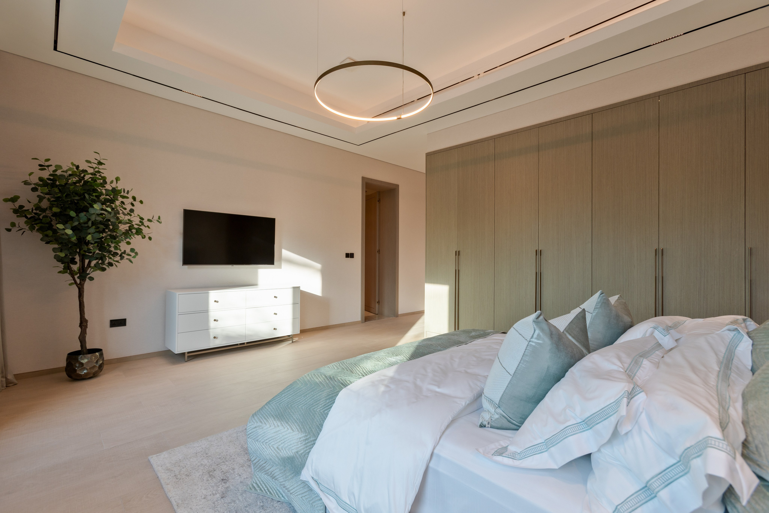 Luxury Villa — Emirates Hill. Samy Mar Boy │Portrait, Automotive and Real Estate Photographer