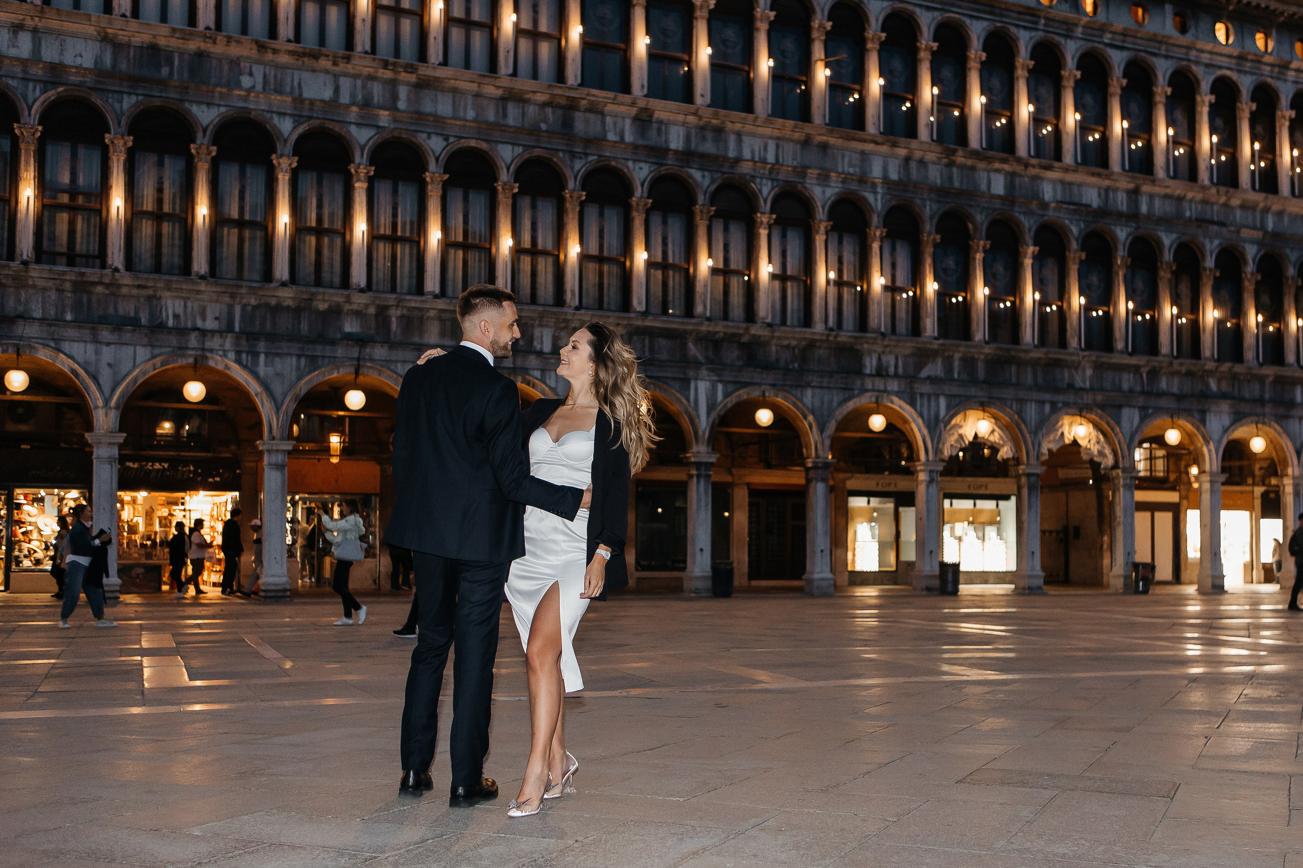 Love story in night Venice