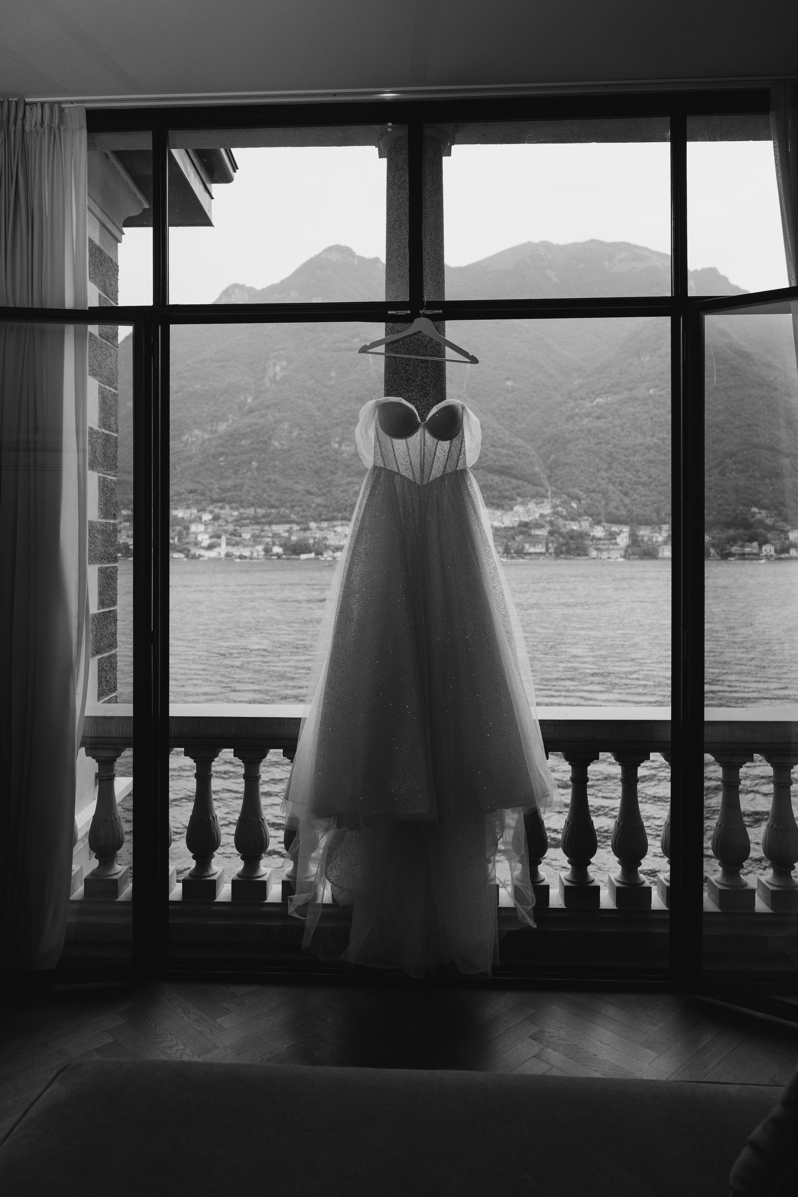 KATE AND NICK _VILLA LARIÒ_LAKE COMO. PHOTOGRAPHER IN ITALY