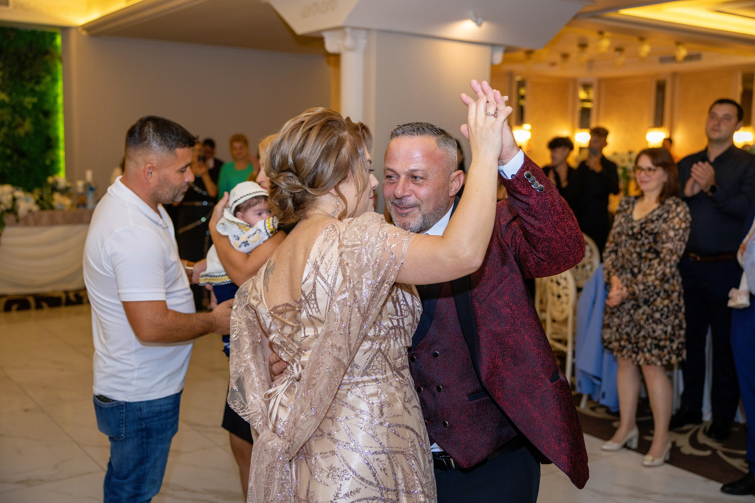 Andrei Sebastian. Moments By Gub