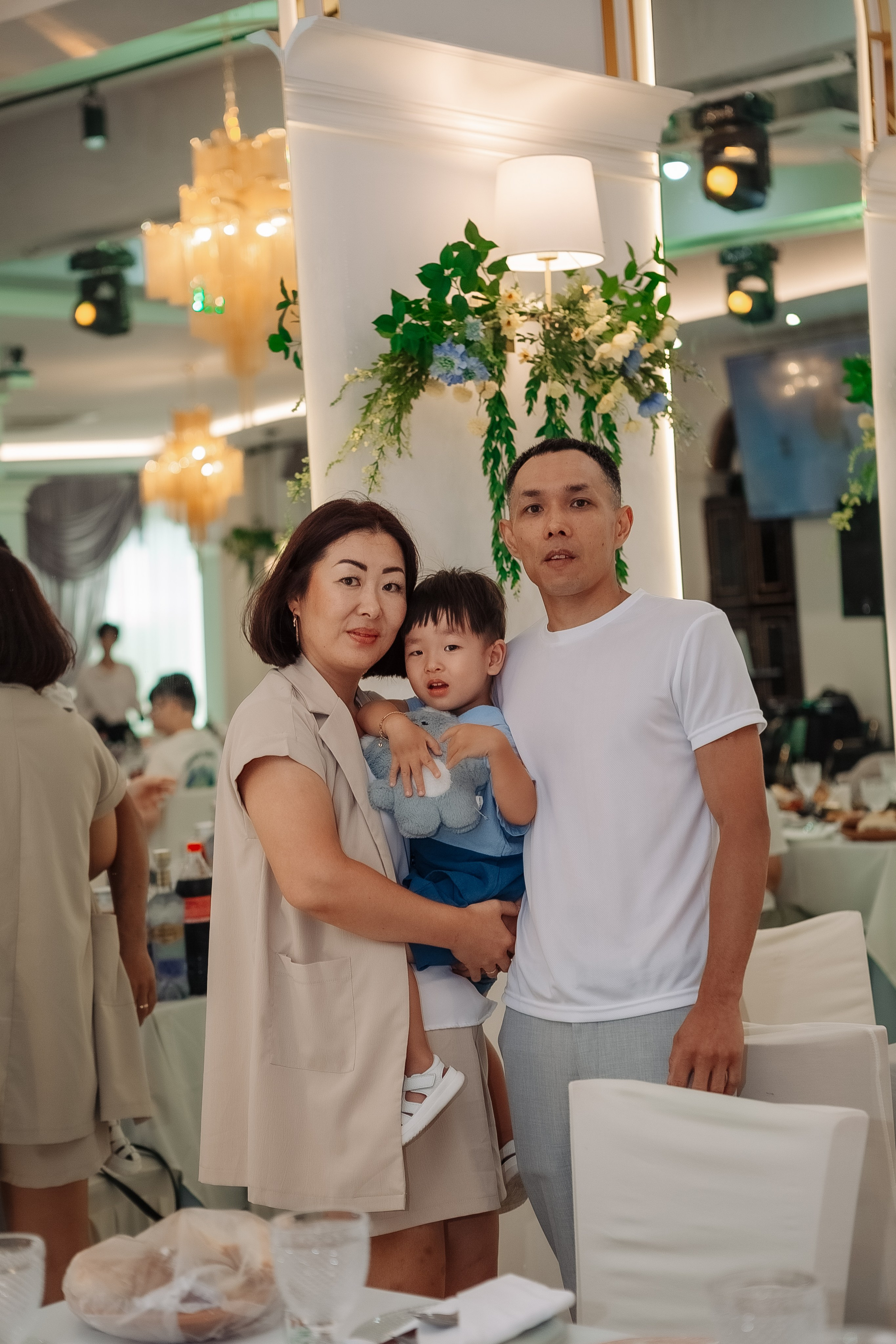 Тео дома и в ресторане. Фотограф беременности, ньюборн и годовасиков в Корее Жанна Хан