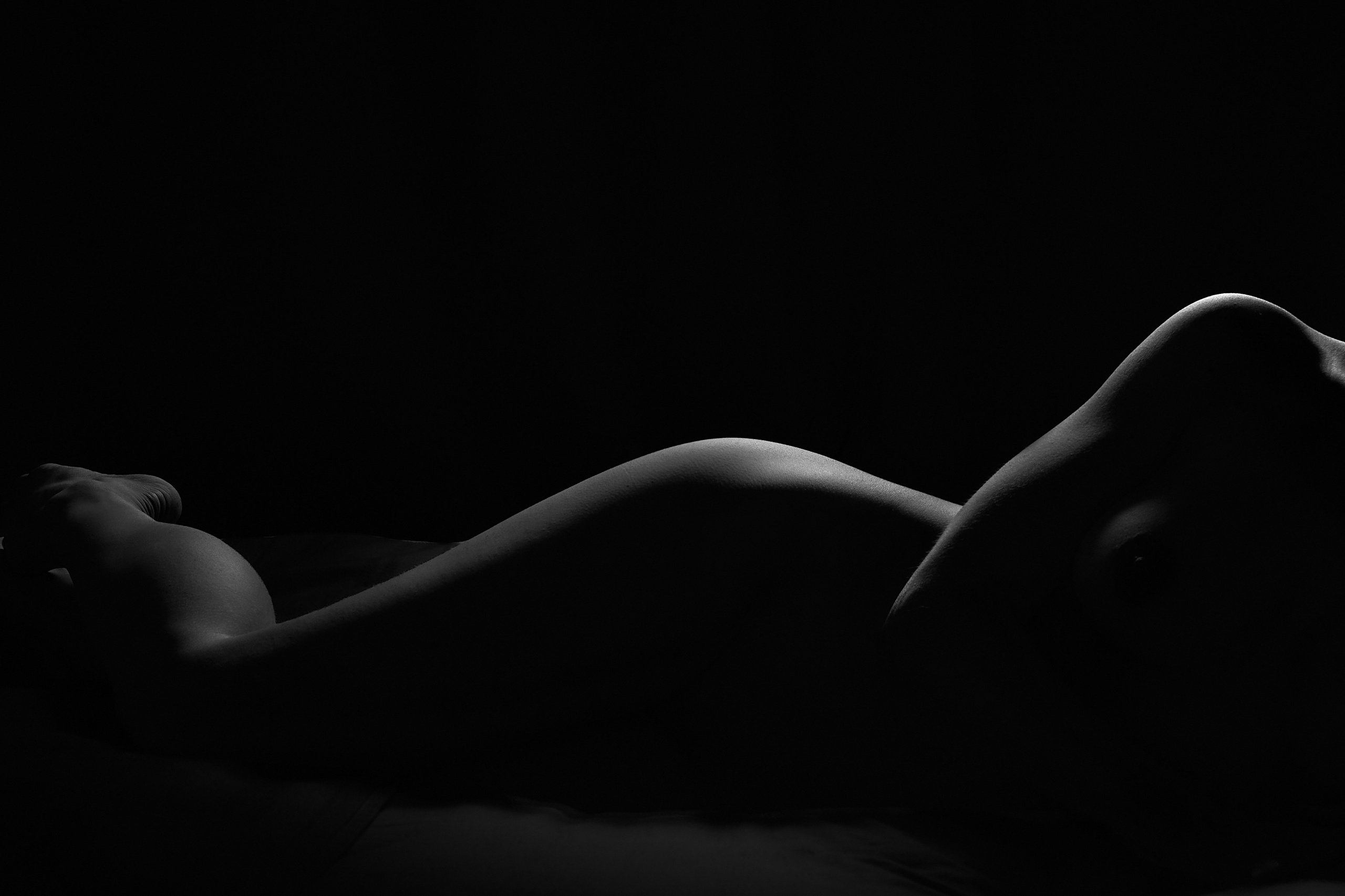 BETWEEN BREATH & SHADOW. Арт-фотограф в Таллине Александр Сокольников