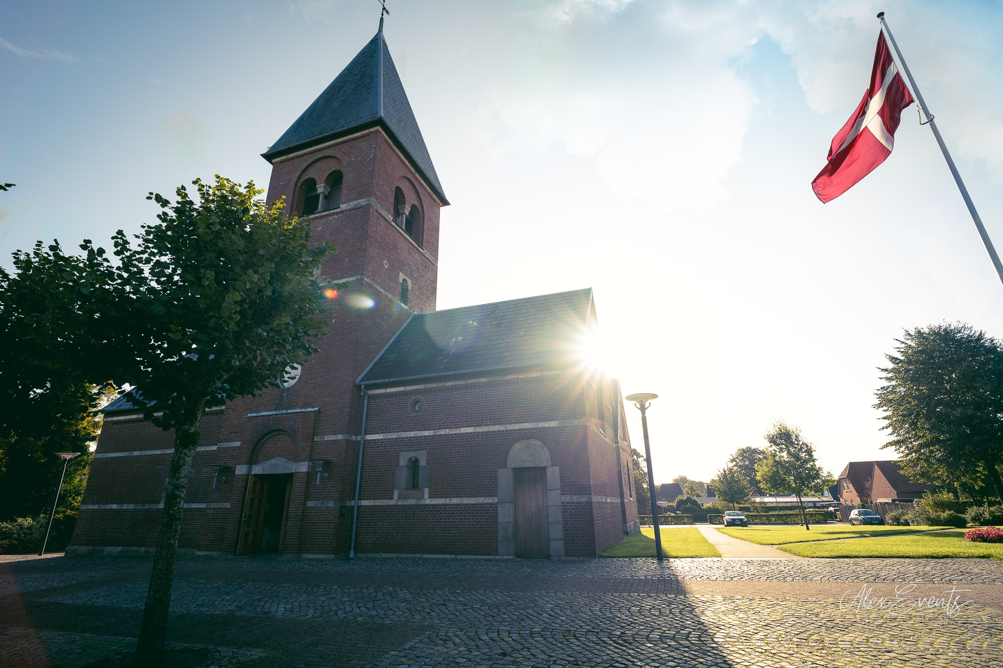 Botez fotografiat in Danemarca la biserica si petrecere | Alex Events. AlexEvents Fotograf / Videograf de evenimente Danemarca DK Horsens, Arhus, Odense, Vejle.Nunta, botez, foto-studio