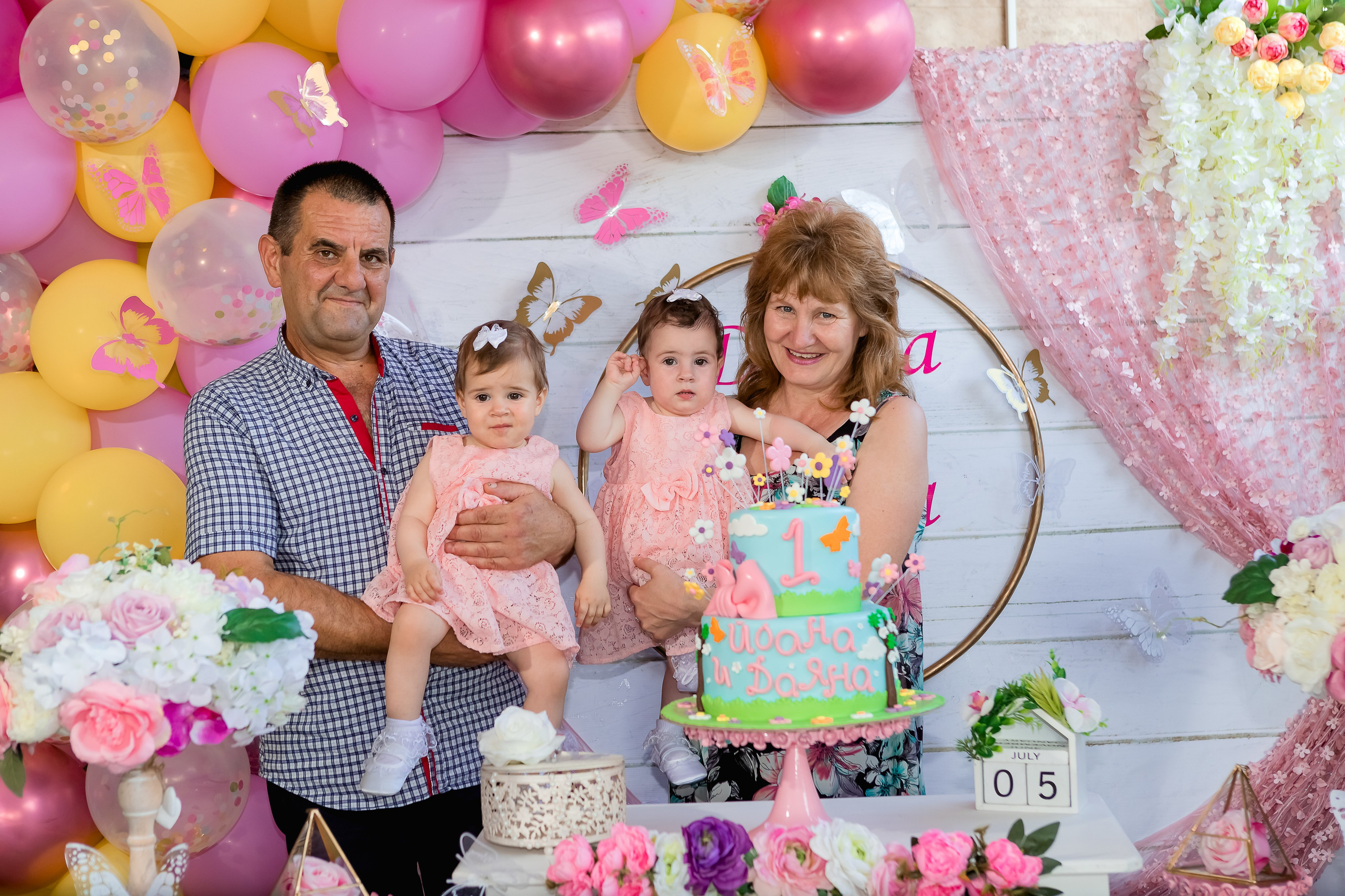 Чрстит Първи Рожден Ден. Фотограф Ирина Йотова