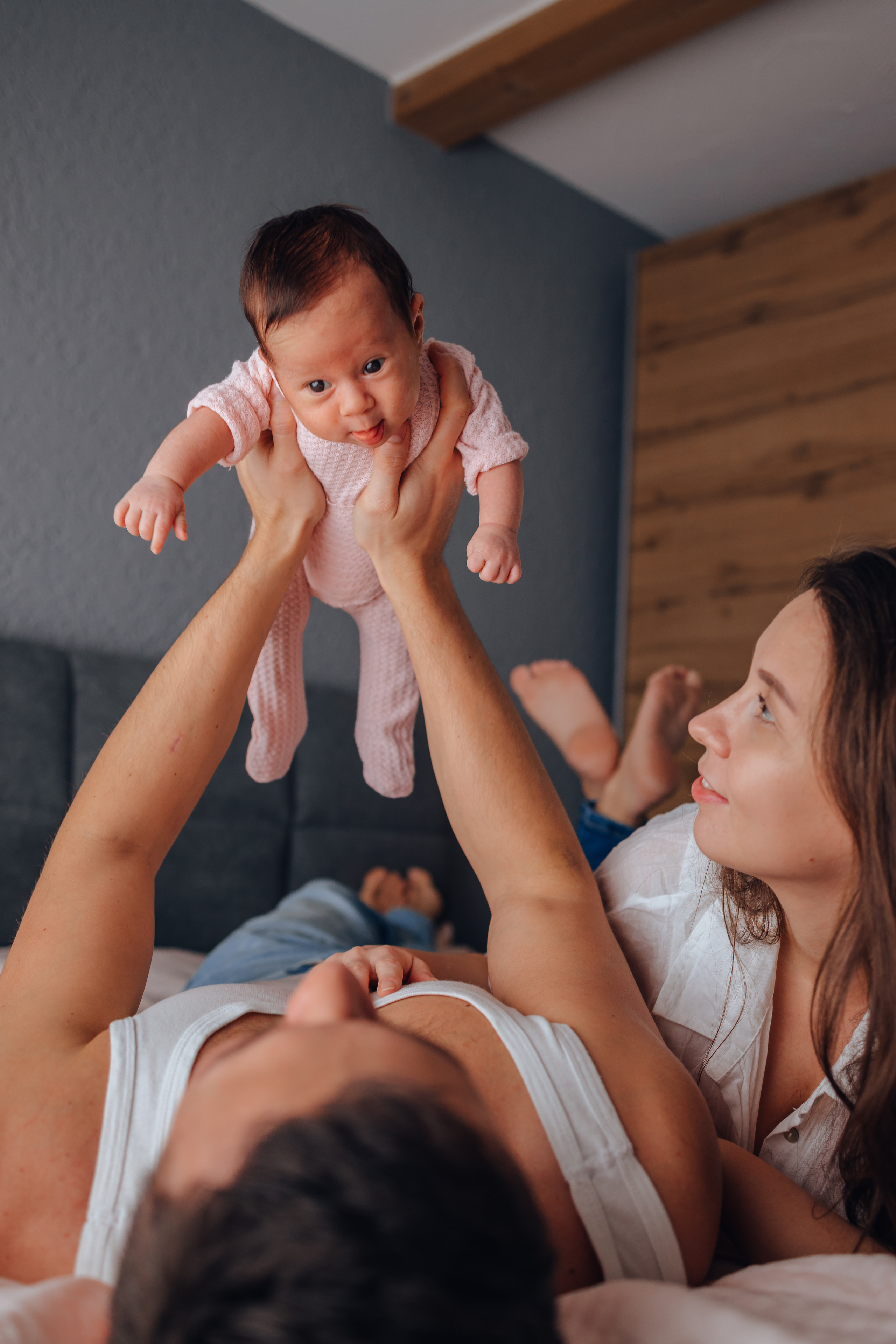 Prinzessin 1 Monate. Hochzeitsfotograf München Taufe Familienfotograf Tanja Mauke