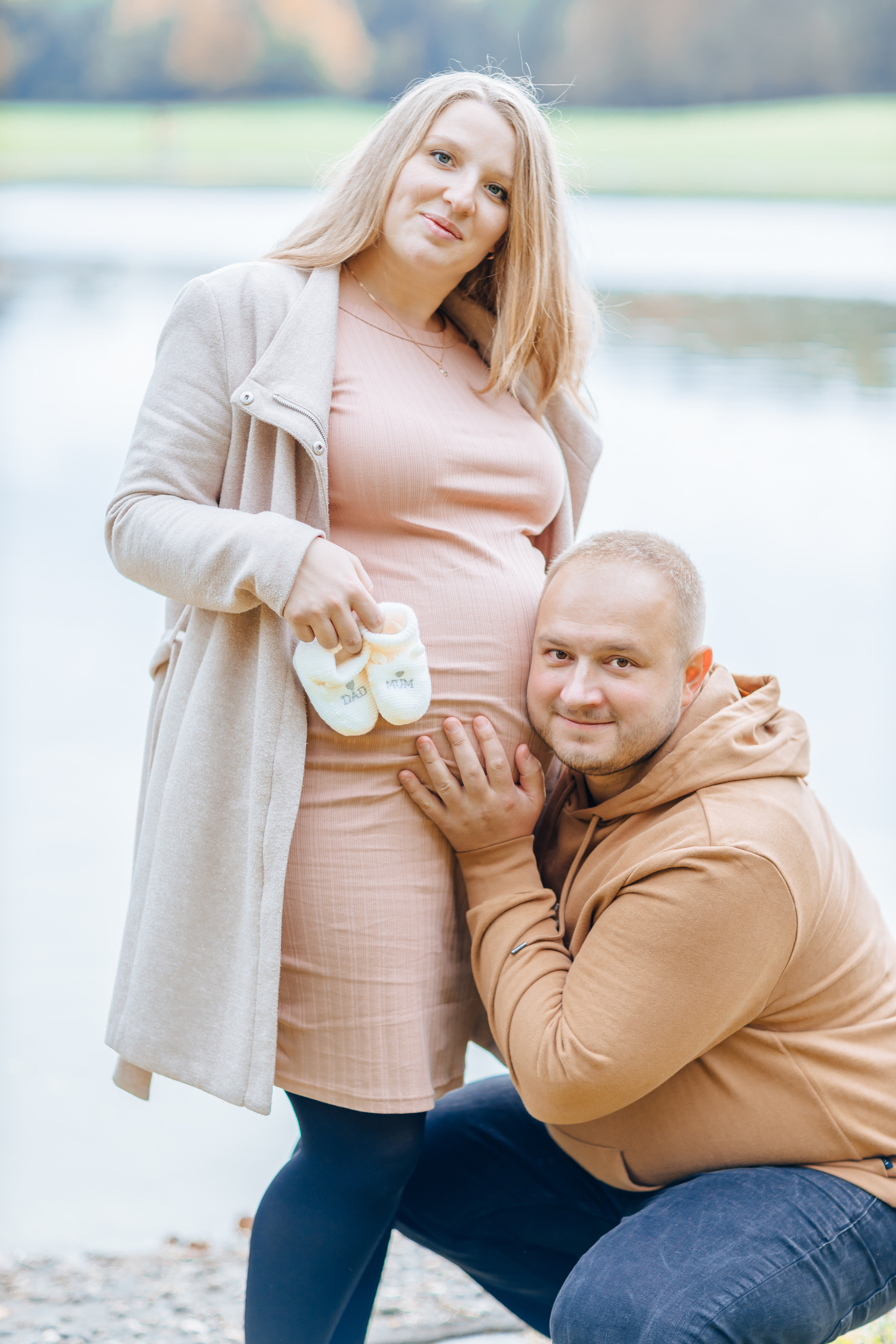 Ostpark Babybauch. Hochzeitsfotograf München Taufe Familienfotograf Tanja Mauke