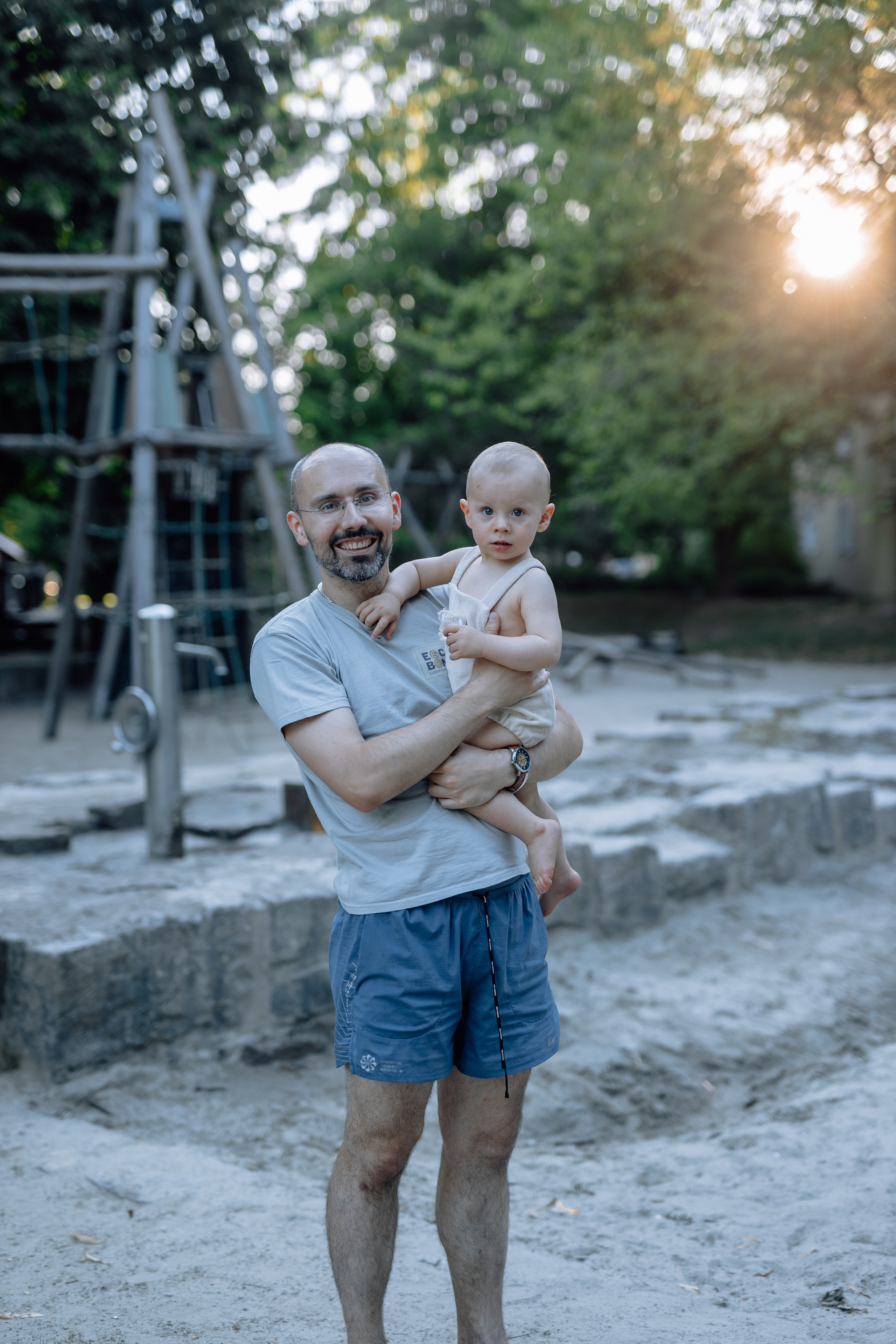 Einfache Dinge: Spielplatz. Hochzeitsfotograf München Taufe Familienfotograf Tanja Mauke