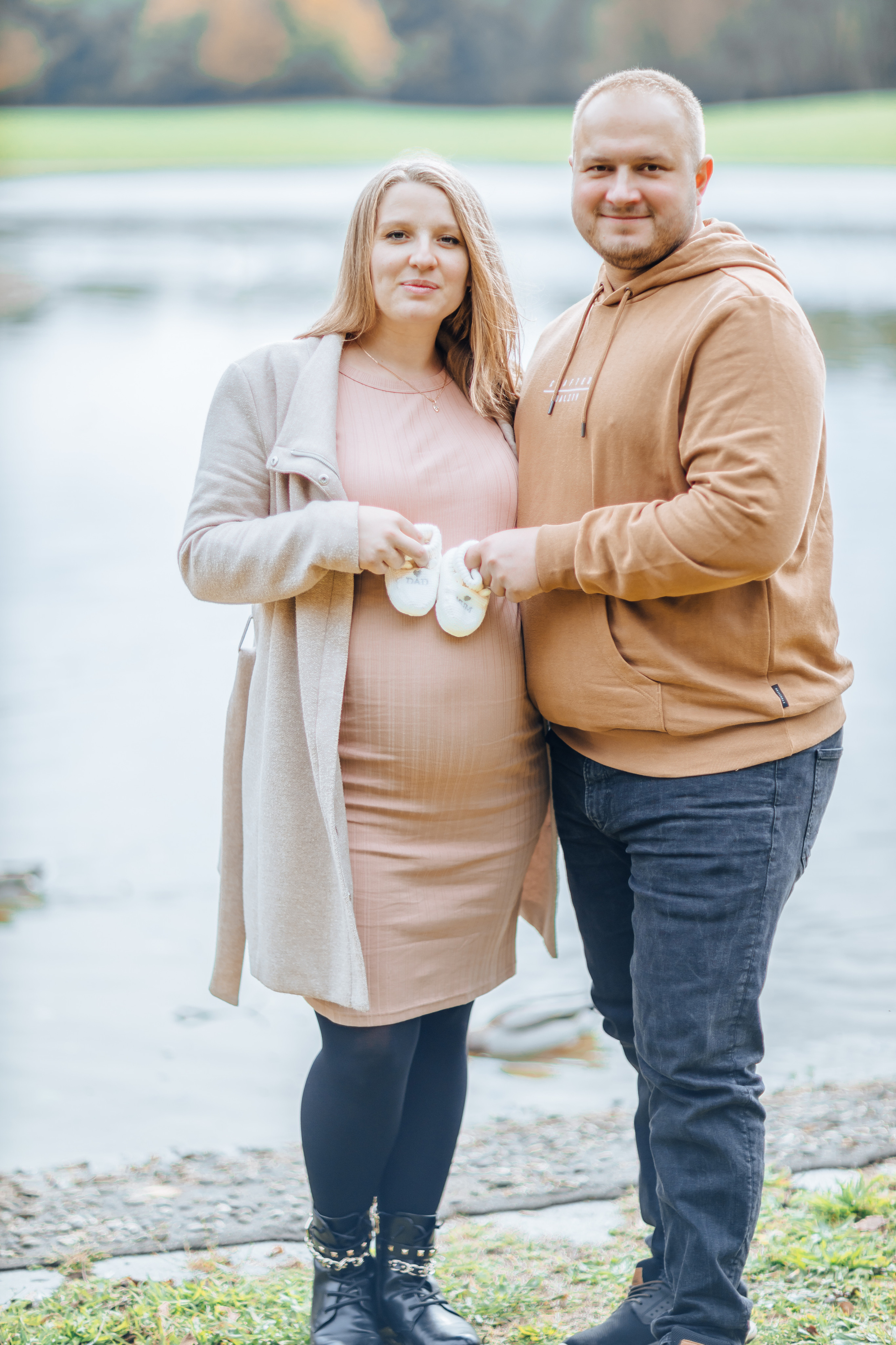 Ostpark Babybauch. Hochzeitsfotograf München Taufe Familienfotograf Tanja Mauke