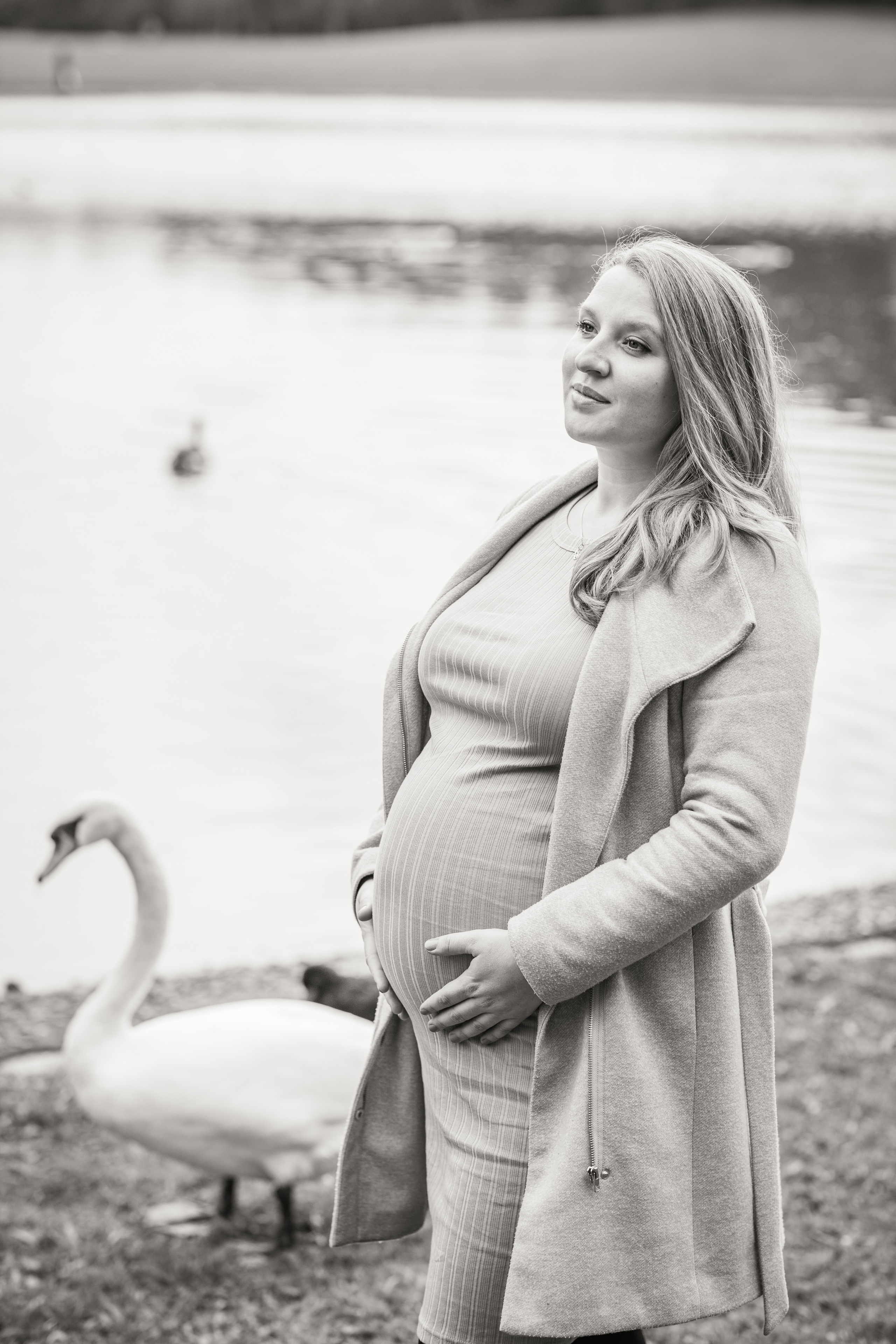 Ostpark Babybauch. Hochzeitsfotograf München Taufe Familienfotograf Tanja Mauke