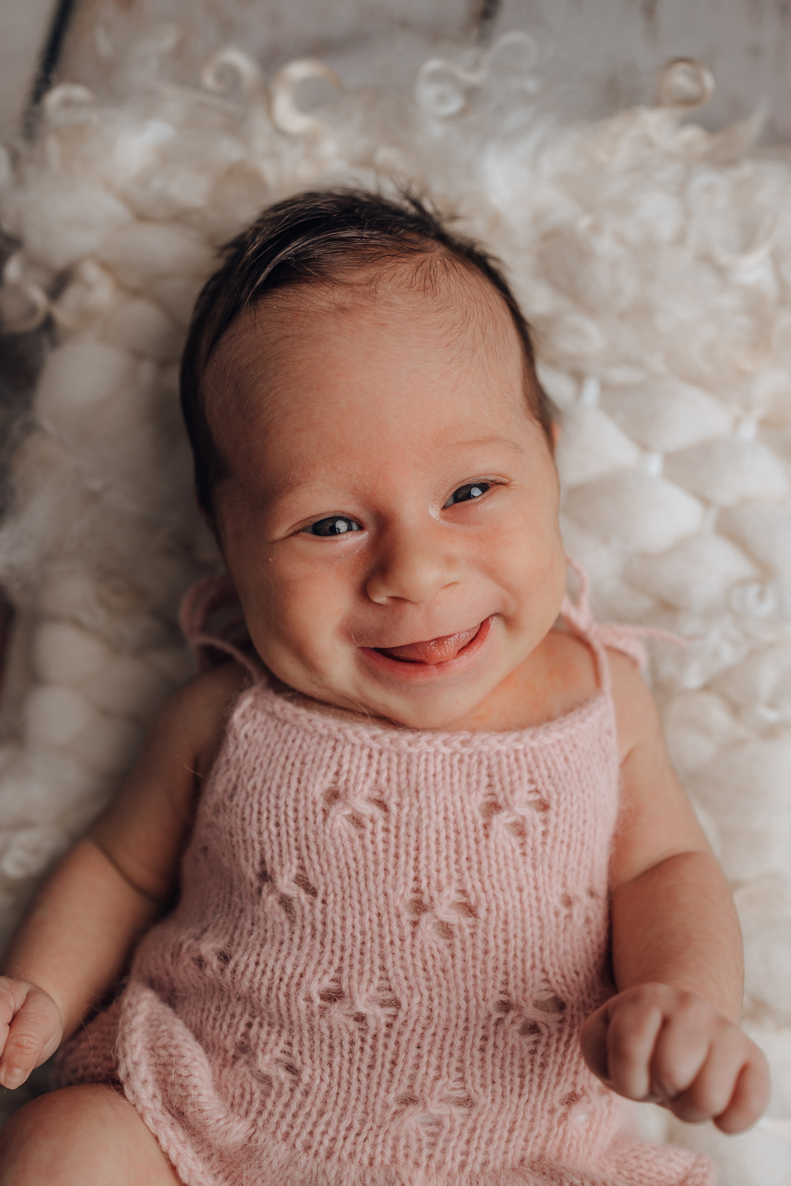 Prinzessin 1 Monate. Hochzeitsfotograf München Taufe Familienfotograf Tanja Mauke