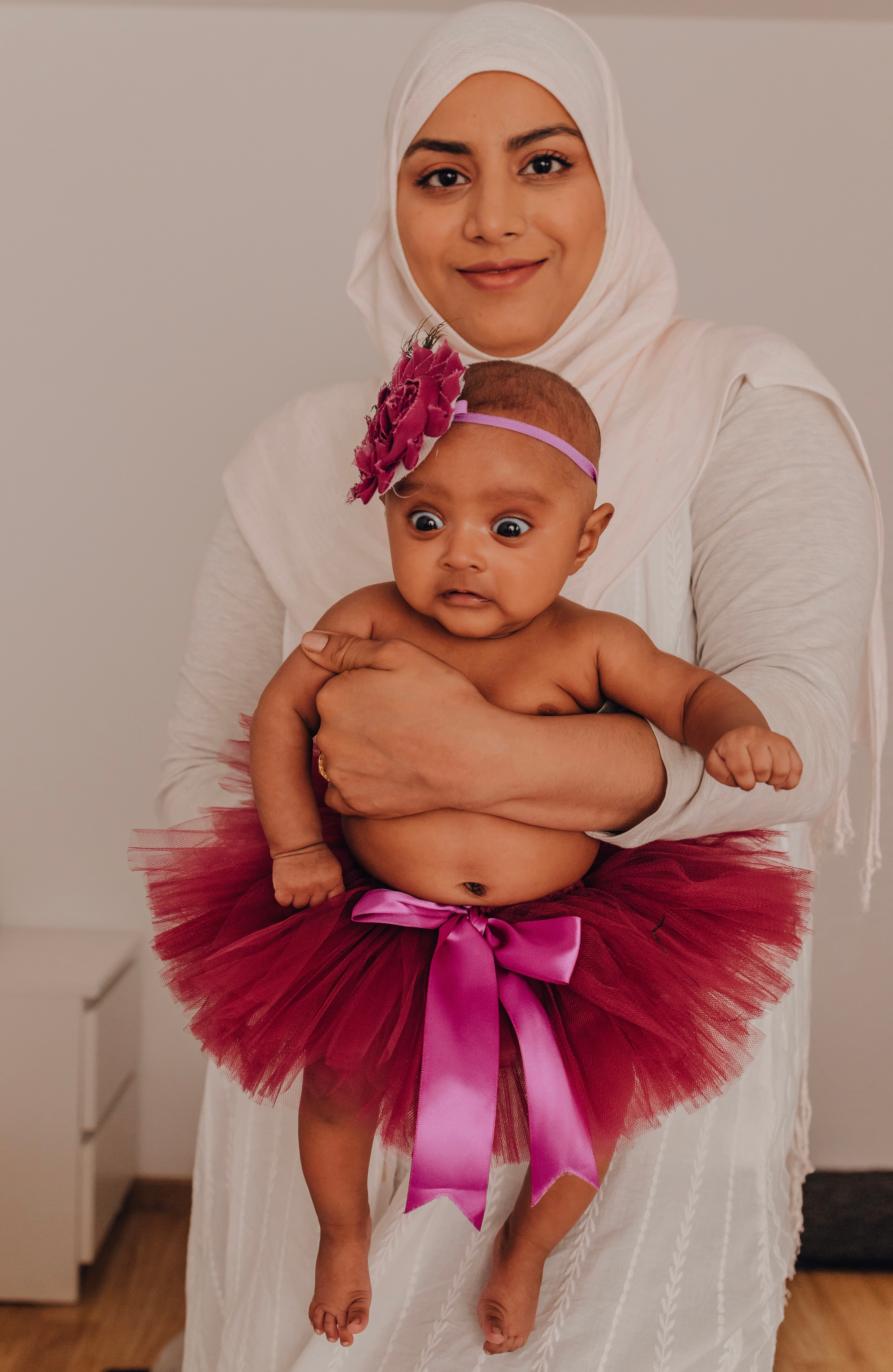 Zwillingsschwestern. Hochzeitsfotograf München Taufe Familienfotograf Tanja Mauke