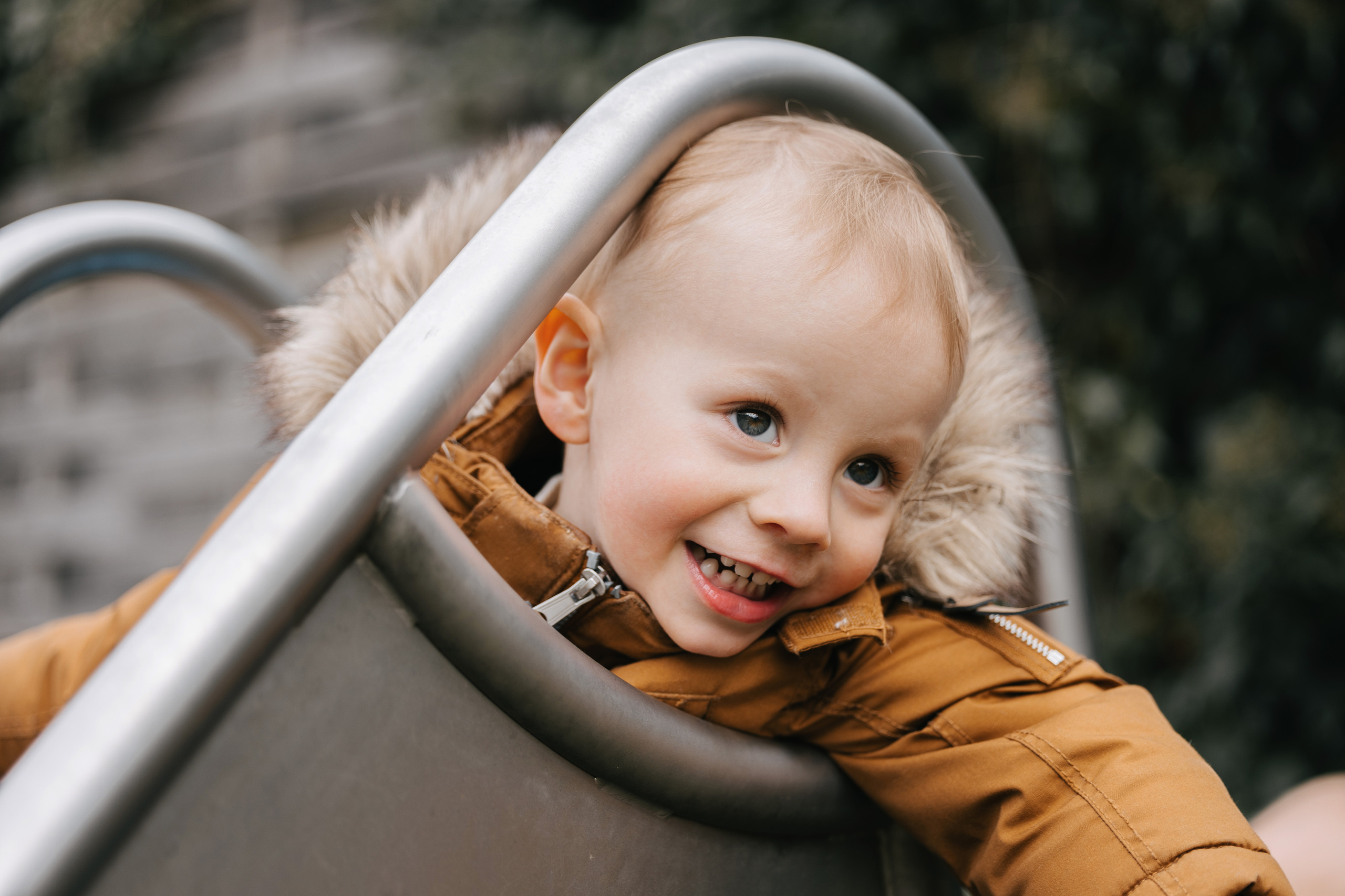 Einfache Dinge: Spielplatz. Hochzeitsfotograf München Taufe Familienfotograf Tanja Mauke