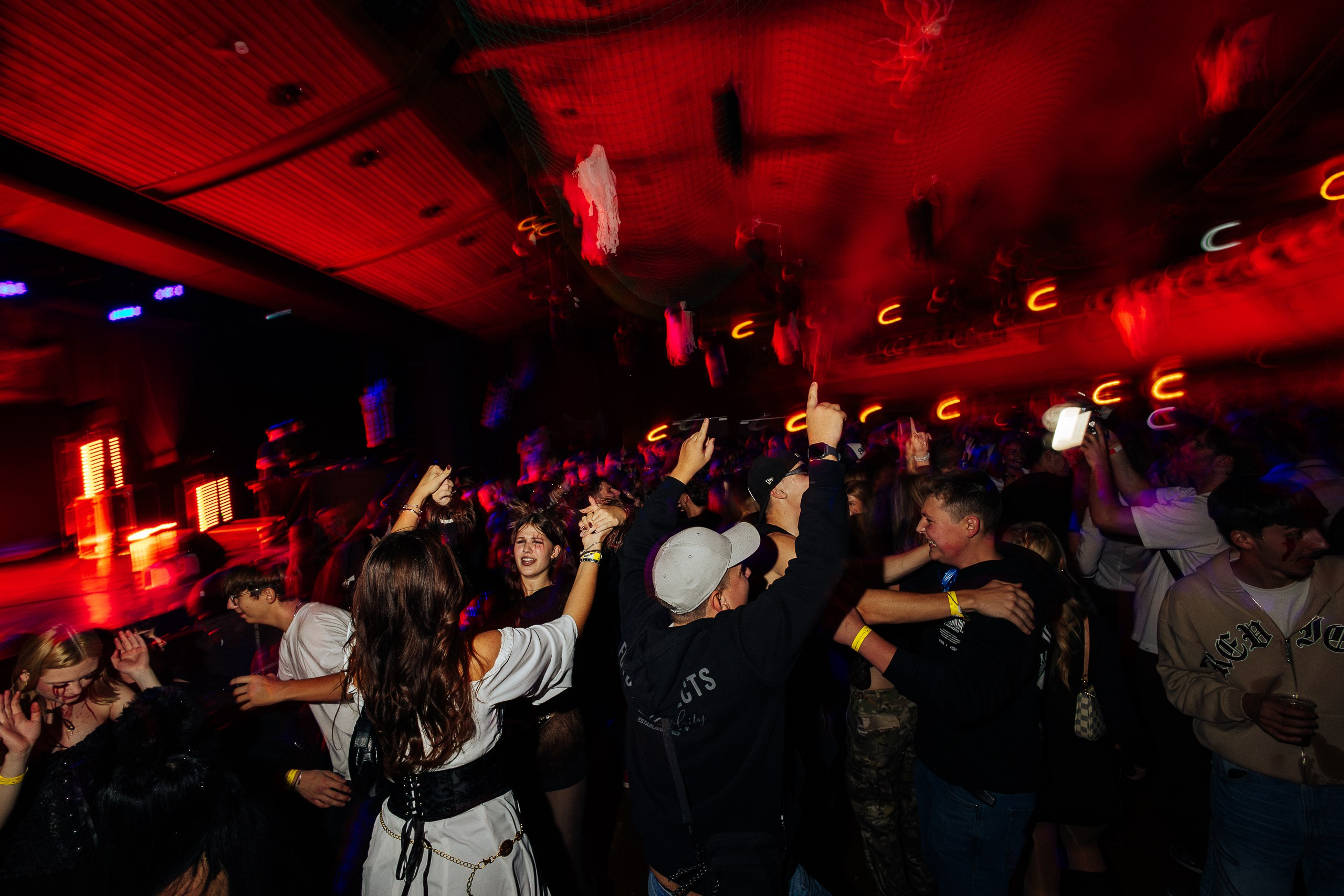 Halloween Telfs 2025. 808Media – Professionelle Foto- und Videografie für Restaurants, Hotels, Events und Hochzeiten in Innsbruck und Tirol