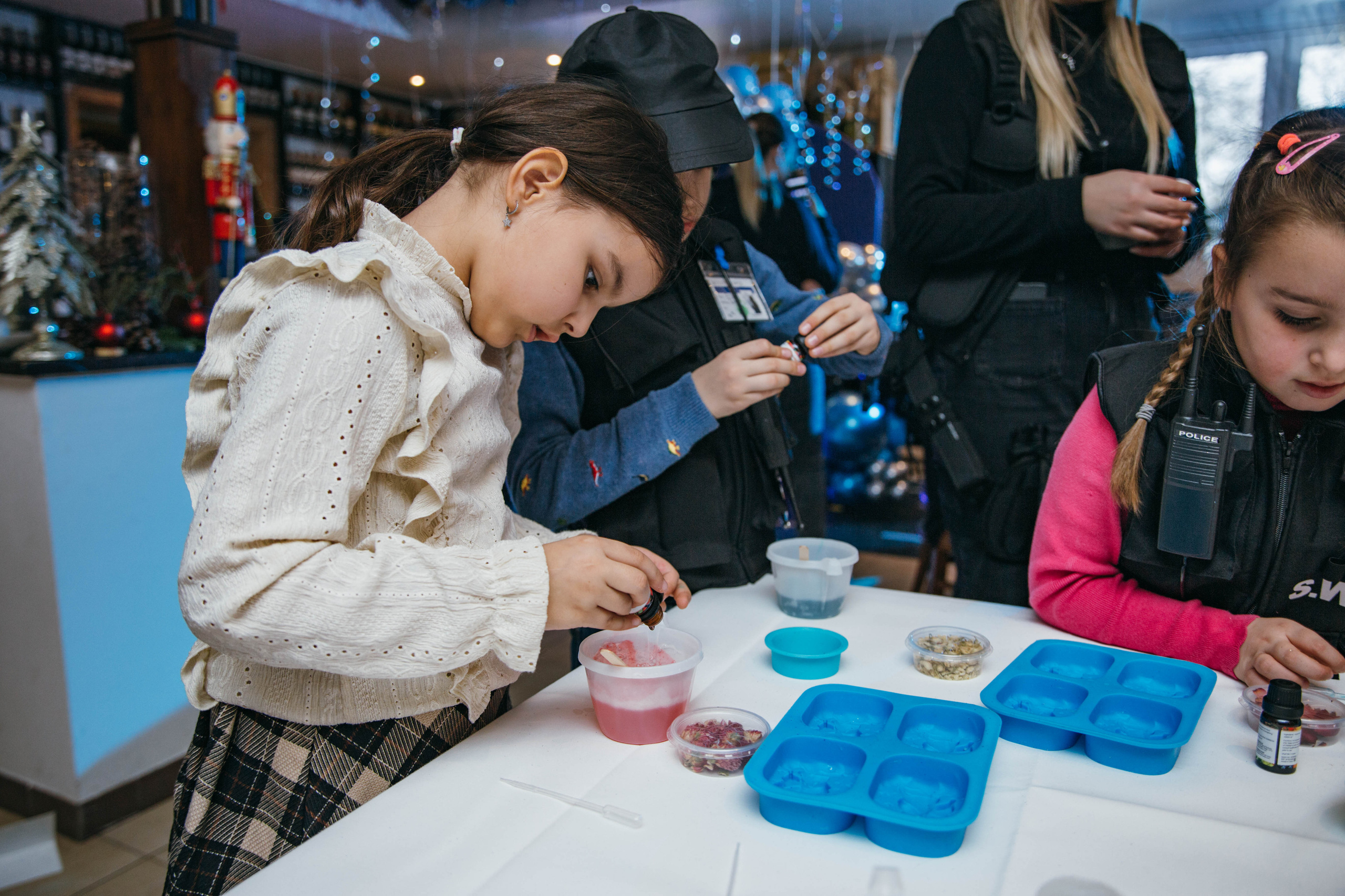 Kinderparty. Portrait family photographer in Berlin Elena Zakh