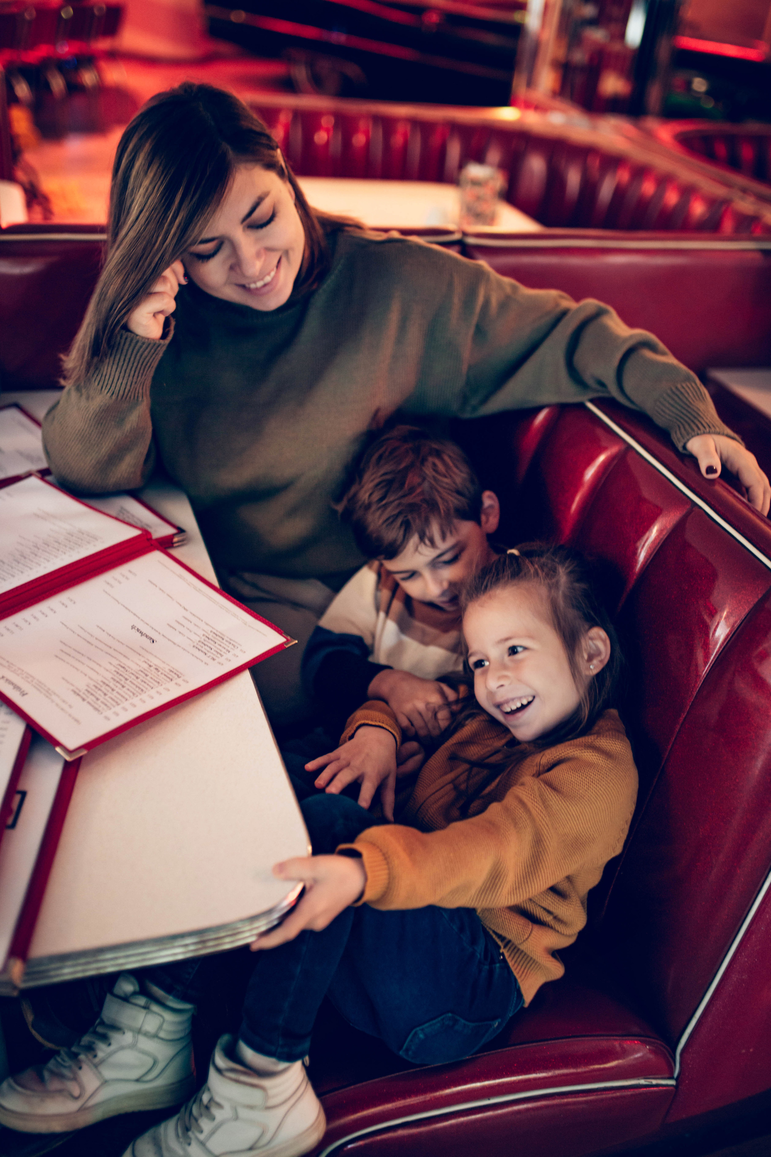 Familienwanderung. Portrait family photographer in Berlin Elena Zakh