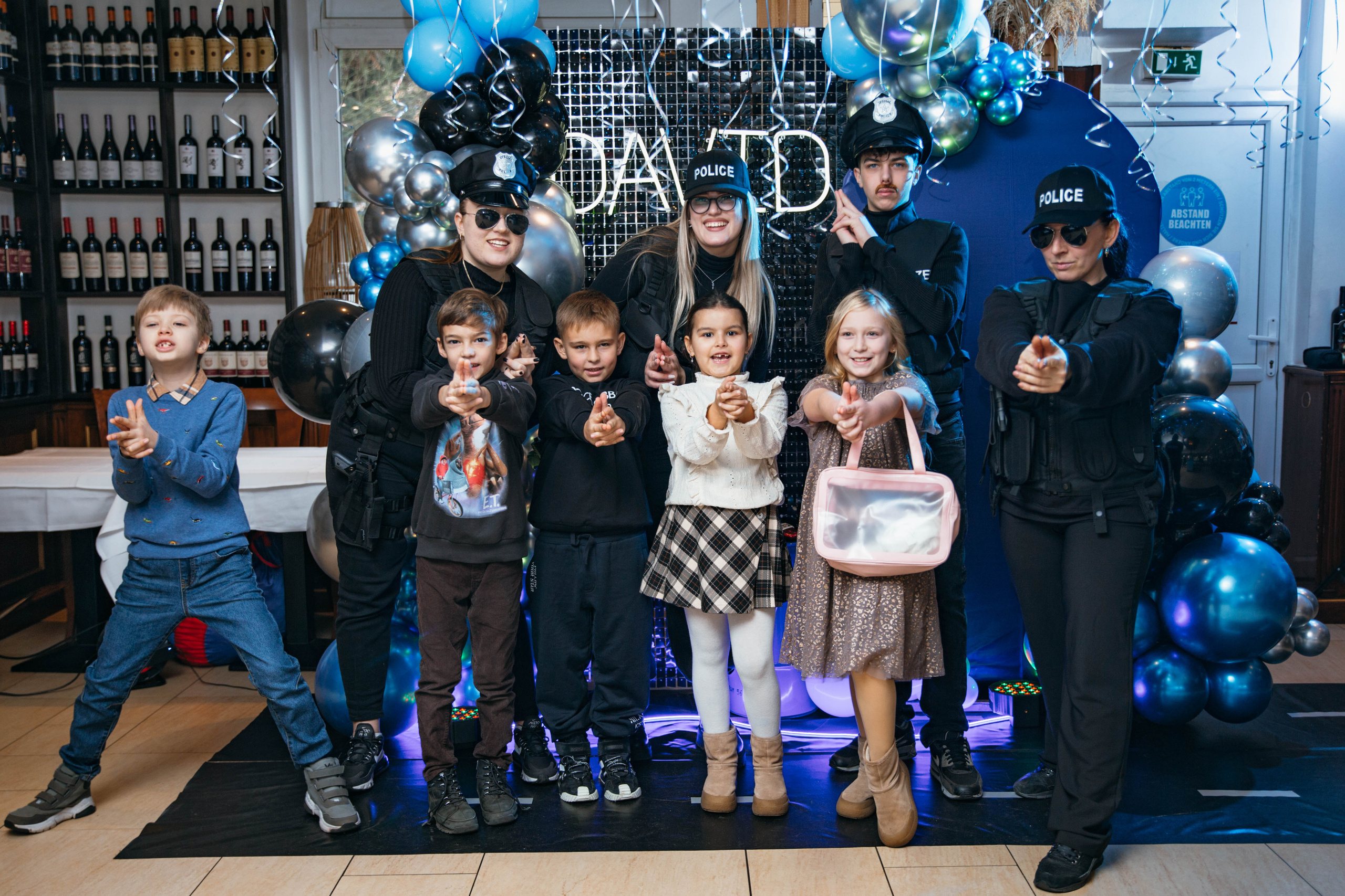 Kinderparty. Portrait family photographer in Berlin Elena Zakh