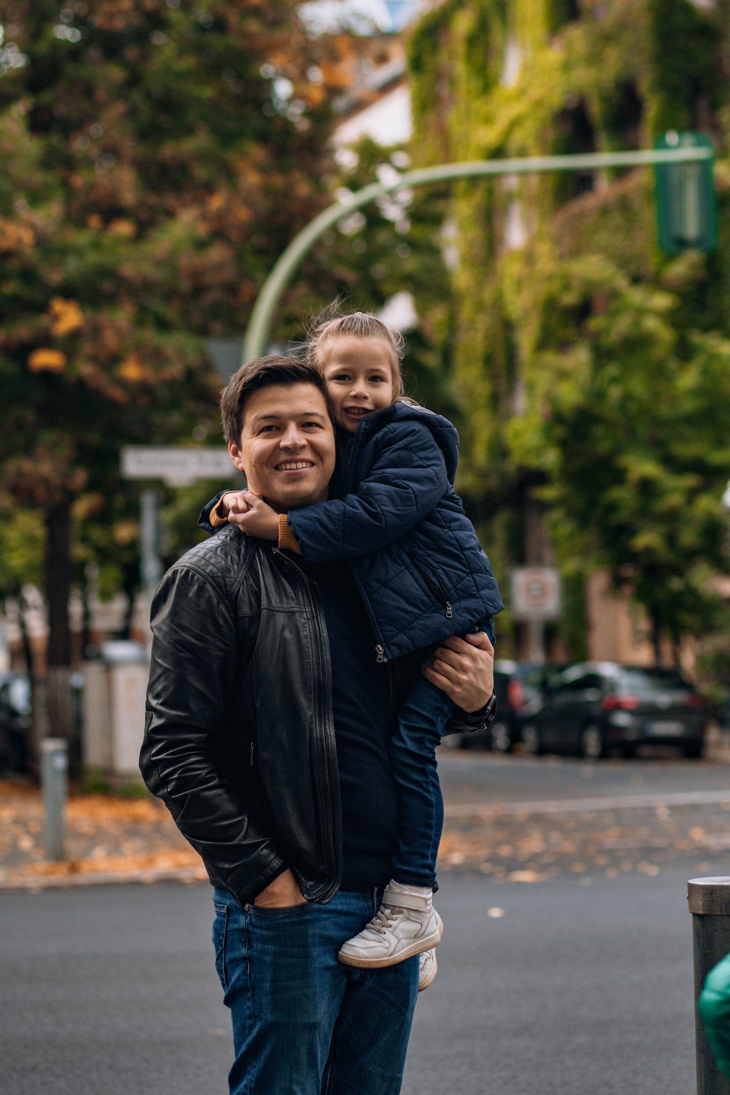 Familienwanderung. Portrait family photographer in Berlin Elena Zakh