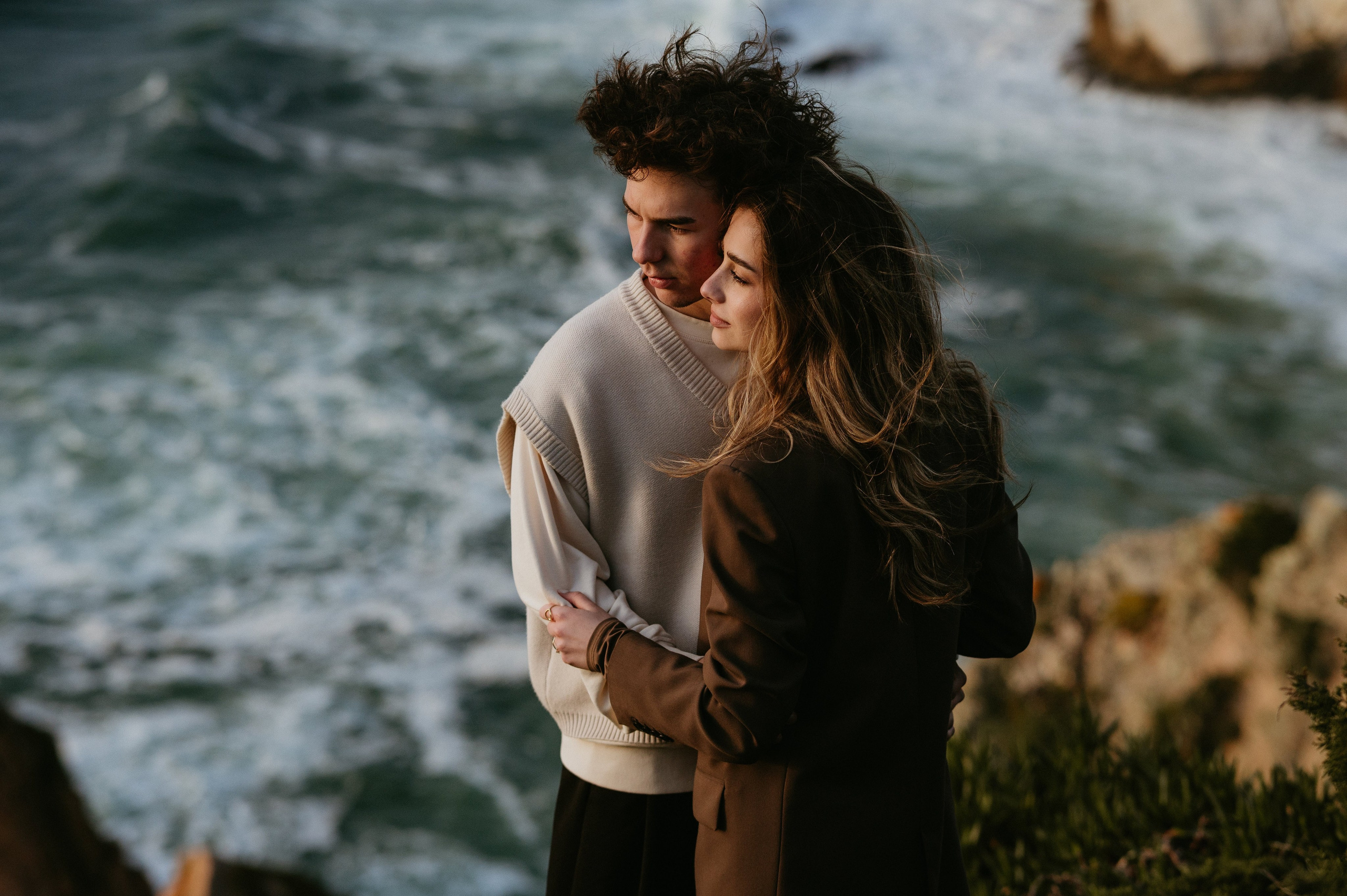 Praia da Ursa – ședință foto de cuplu într-un loc magic din Portugalia. Valentin Melen — wedding photographer