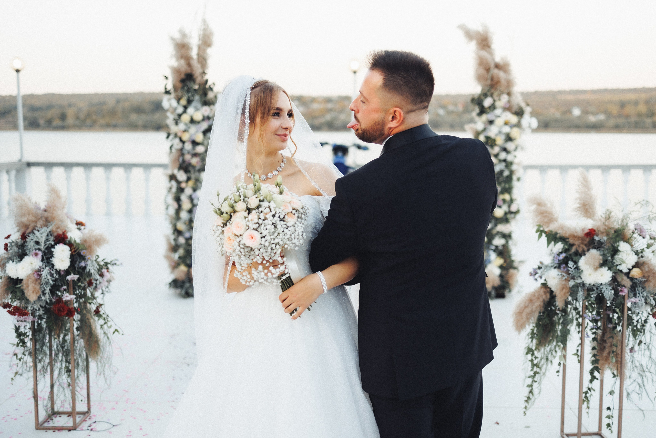 X & S. Fotograful evenimentului tău