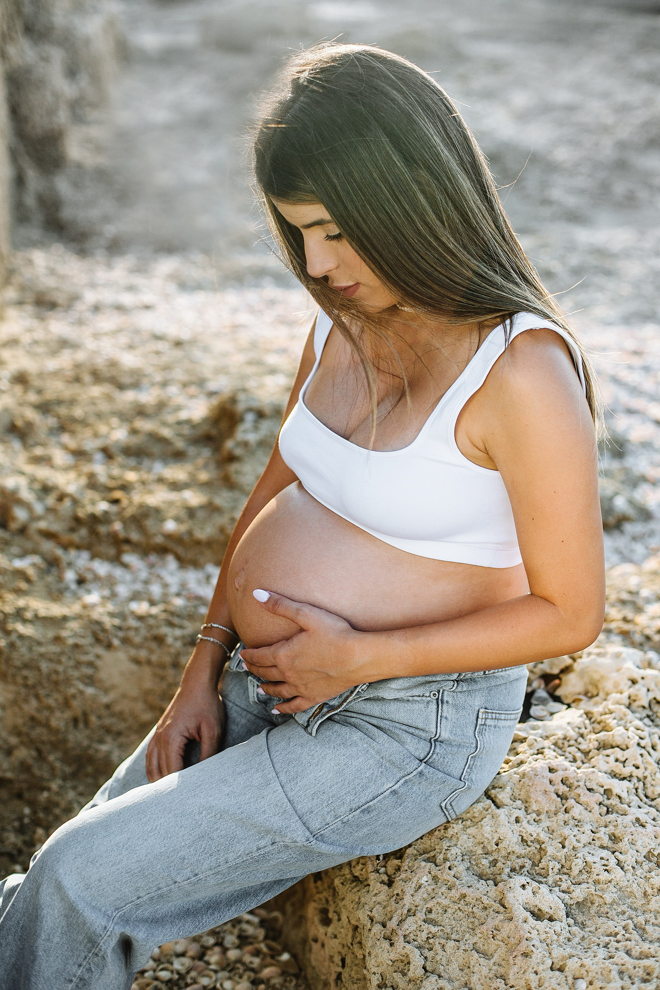Yael & Gal Nahsholim beach. Family photographer in Israel