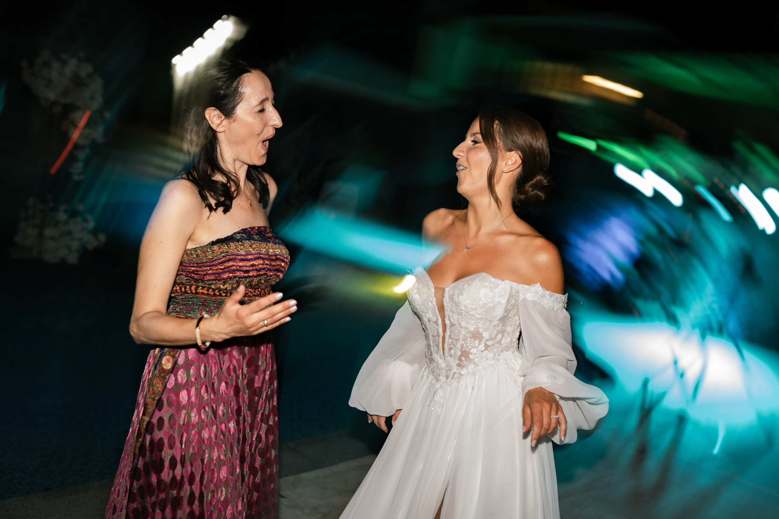 M&D|Between City Lights and Hidden Oasis. Black Sheep Produkcija| Wedding Photography and Wedding Films, based in Kragujevac, Europe / Fotograf i videograf, Kragujevac, Srbija