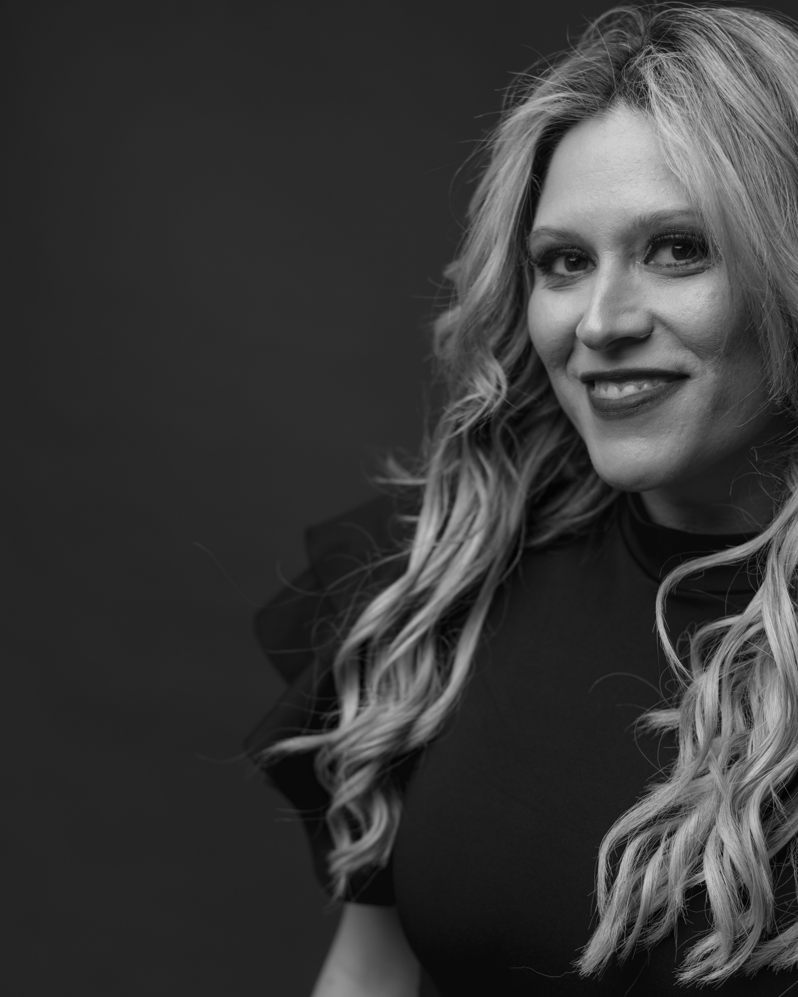 MAURA. Anastasiia Antoniuk portrait, family and couple photographer, Portugal