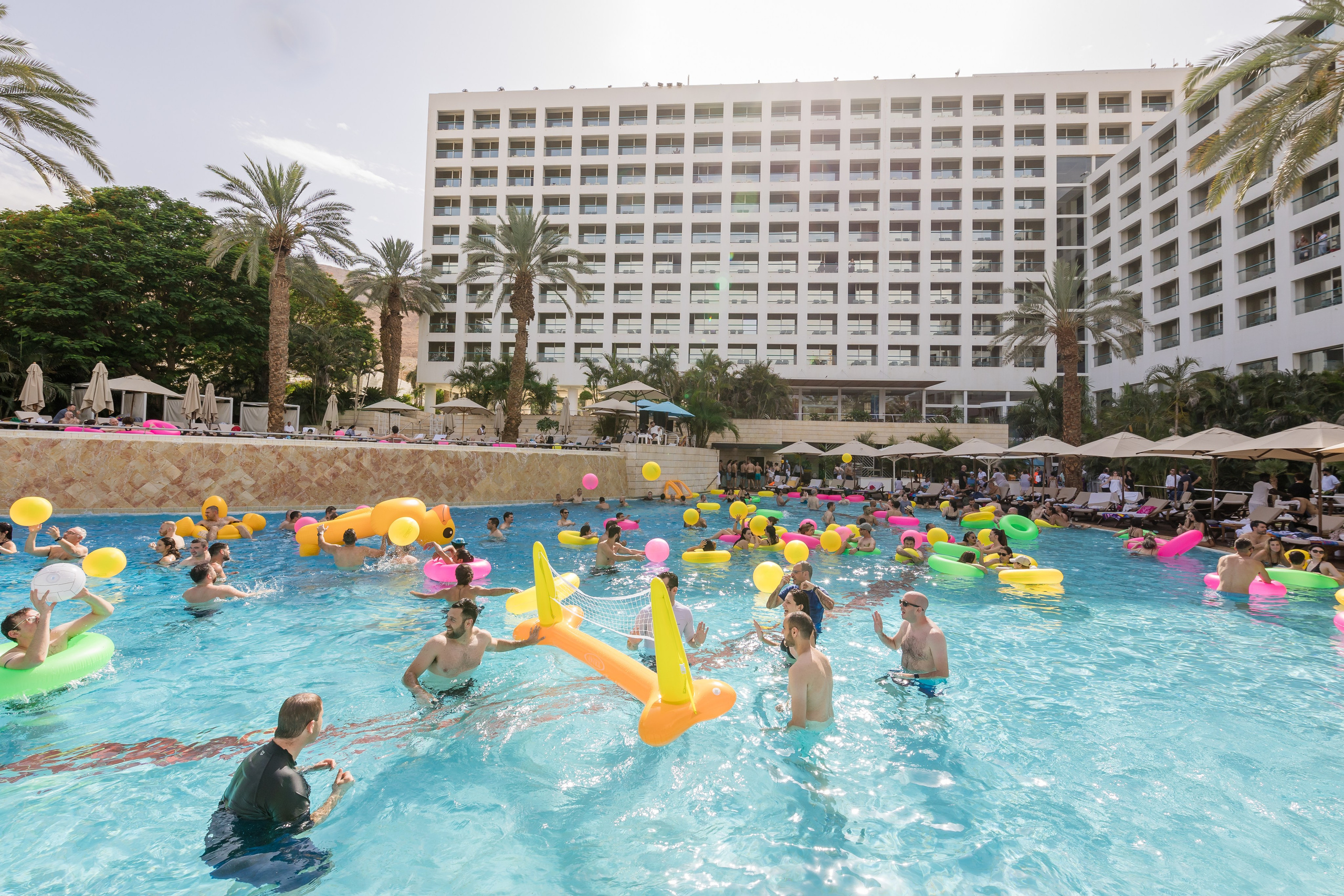 Electric General Dead Sea. AMIR BUCHNIK PHOTOGRAPHER