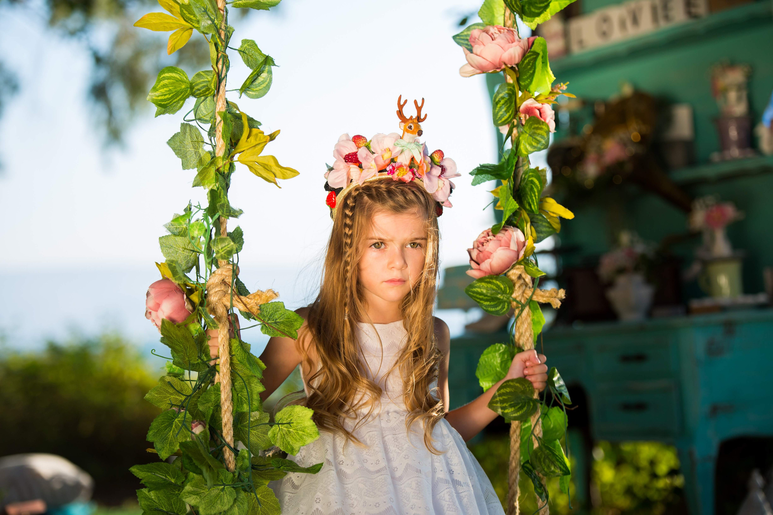 Little bridesmaids. AMIR BUCHNIK PHOTOGRAPHER