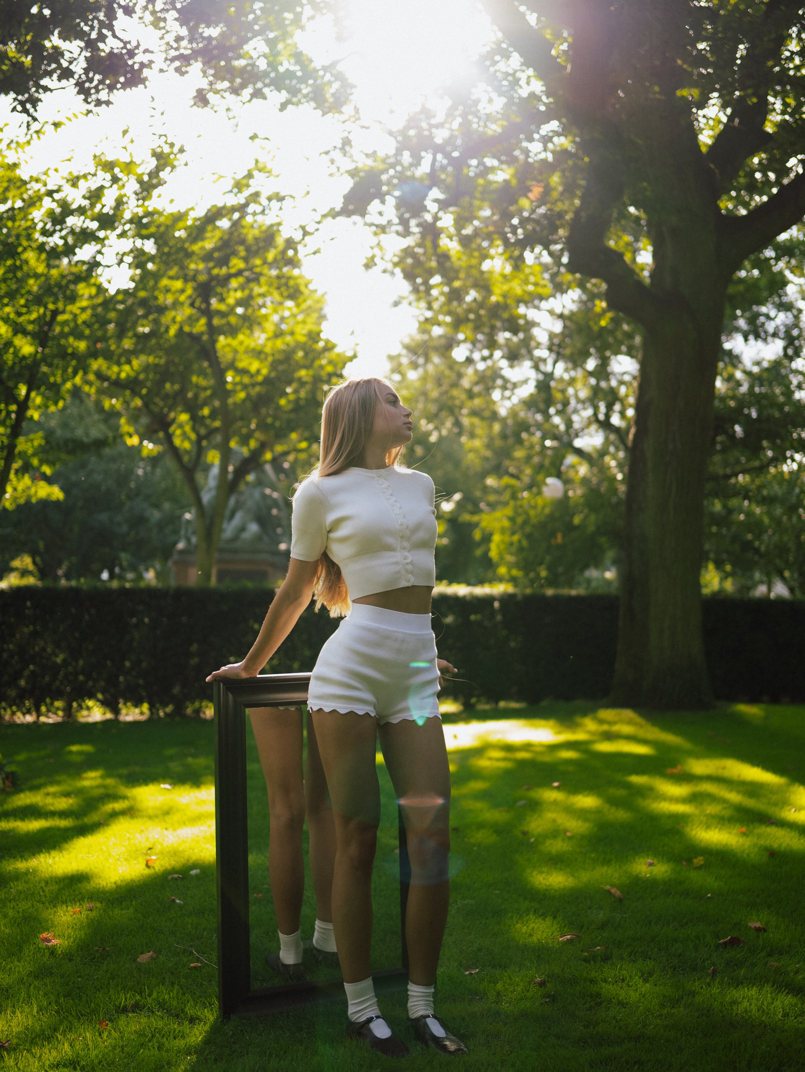 Reflections of Summer. Alina Romanova | Creative & Fashion Photographer Hamburg